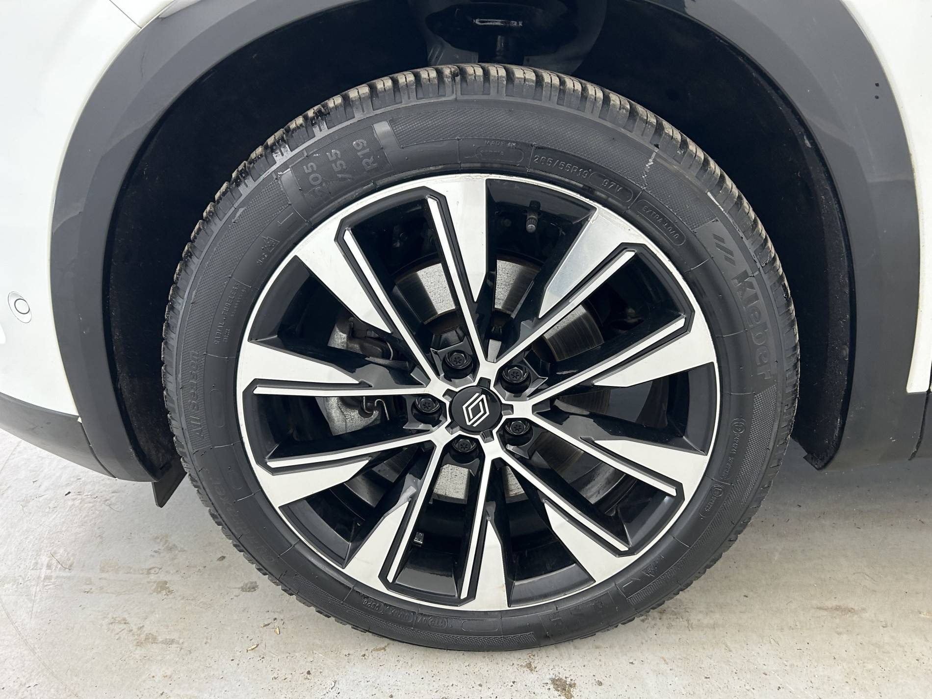 Vente en ligne Renault Austral  E-Tech hybrid 200 au prix de 26 990 €