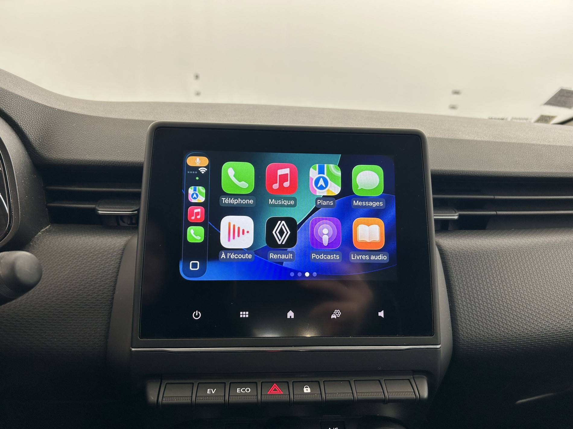 Vente en ligne Renault Clio 5 Clio E-Tech 140 - 21N au prix de 16 890 €