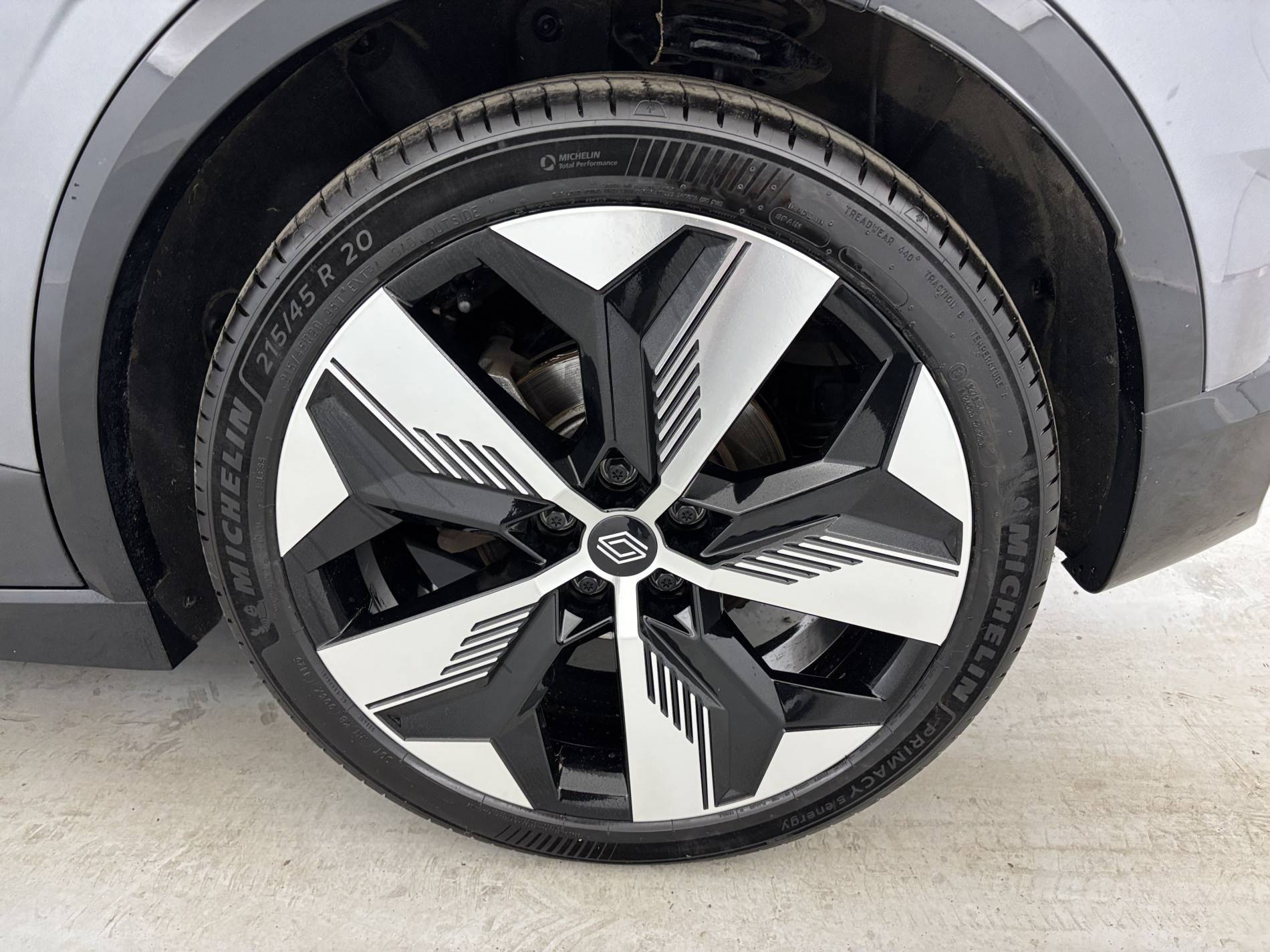 Vente en ligne Renault Megane E-Tech  EV60 220 ch super charge au prix de 24 990 €