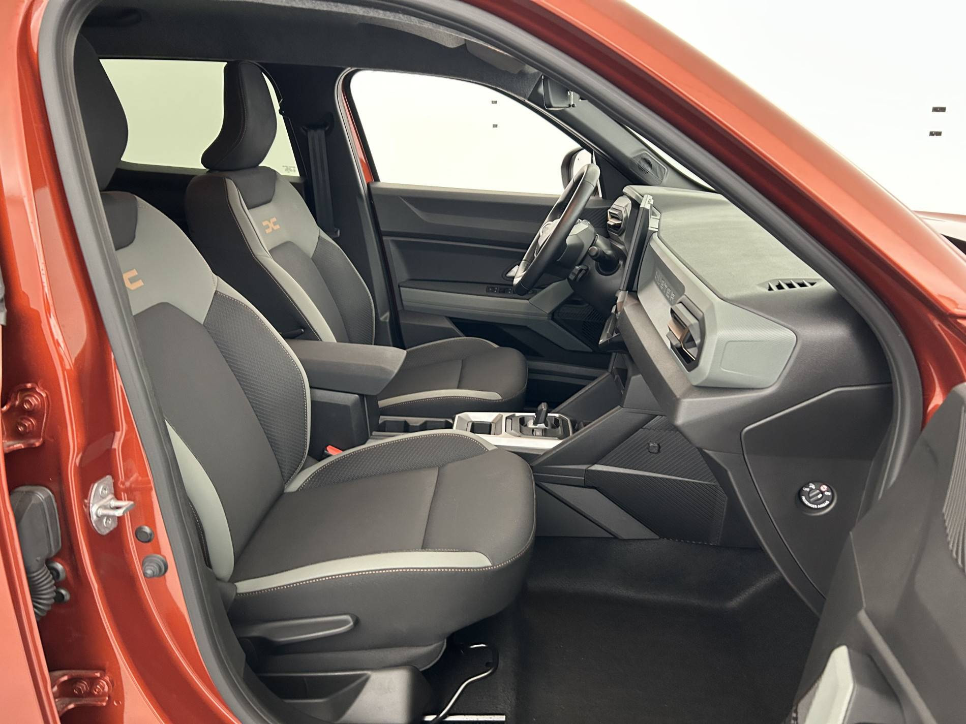 Vente en ligne Dacia Duster  Hybrid 140 au prix de 25 700 €