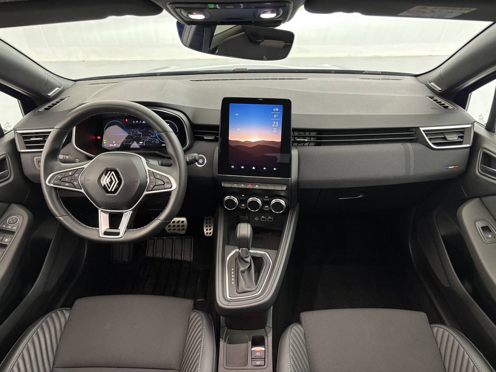 Vente en ligne Renault Clio 5 Clio E-Tech full hybrid 145 au prix de 22 490 €