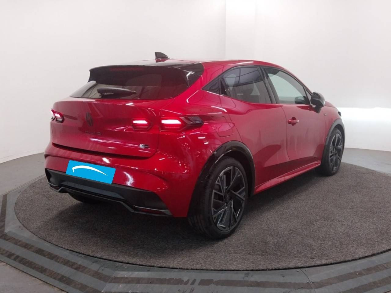 Vente en ligne Renault Clio 6 Clio E-Tech full hybrid 160 ch au prix de 50 000 €