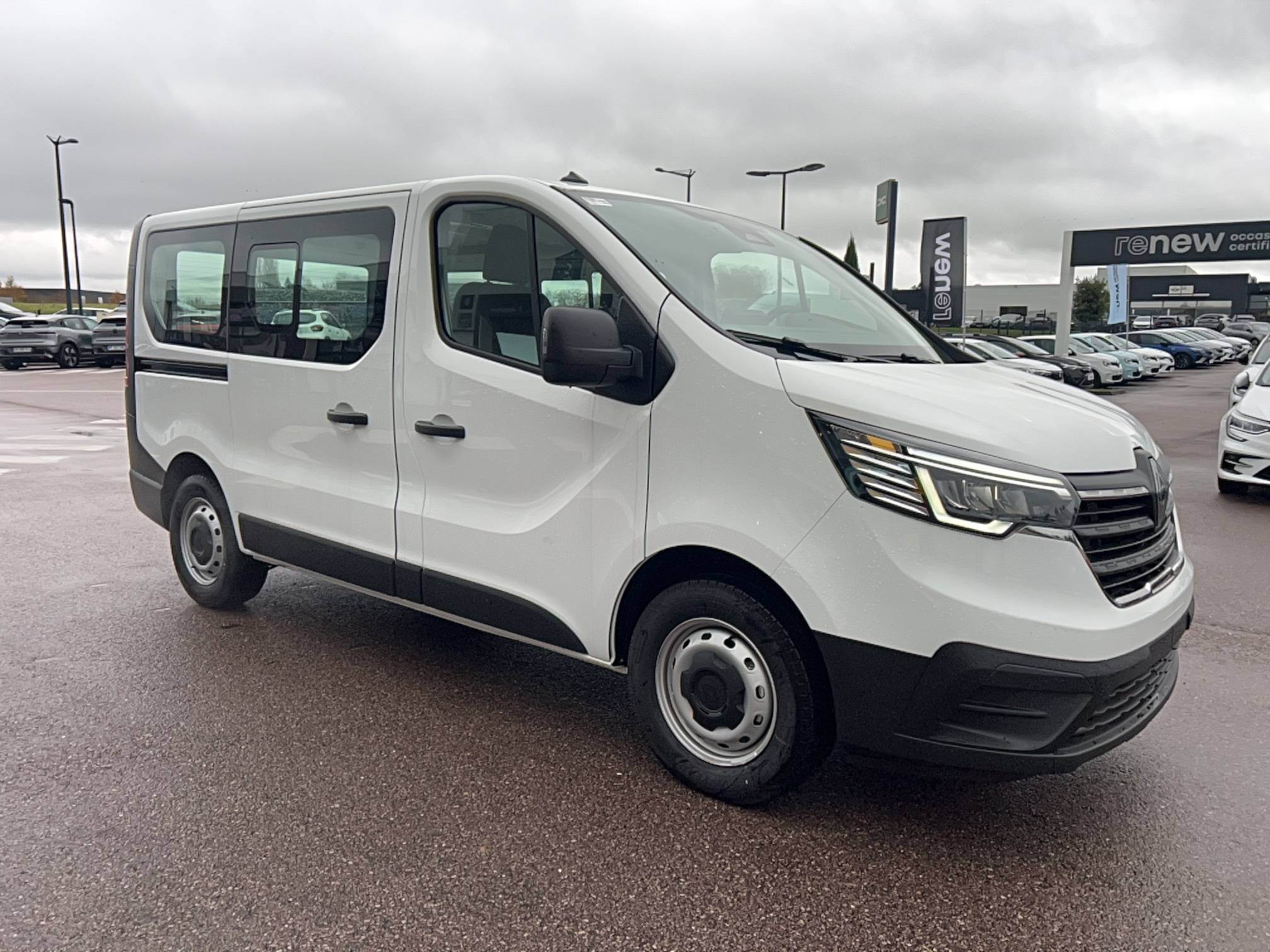 Vente en ligne Renault Trafic 3 Fourgon TRAFIC FGN L1H1 2T8 BLUE DCI 150 EDC GSR2 au prix de 29 991 €