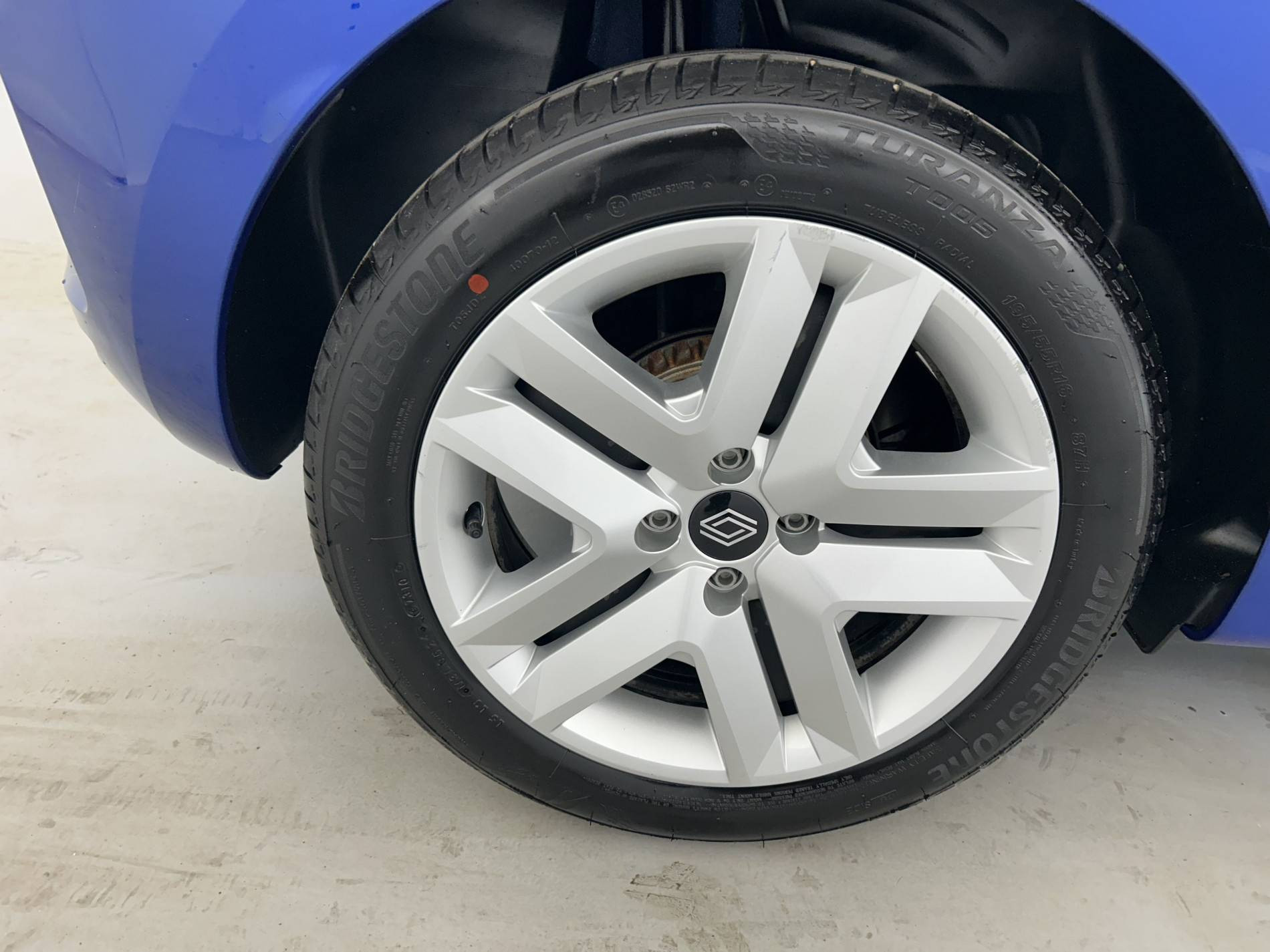 Vente en ligne Renault Clio 5 Clio TCe 90 au prix de 15 990 €