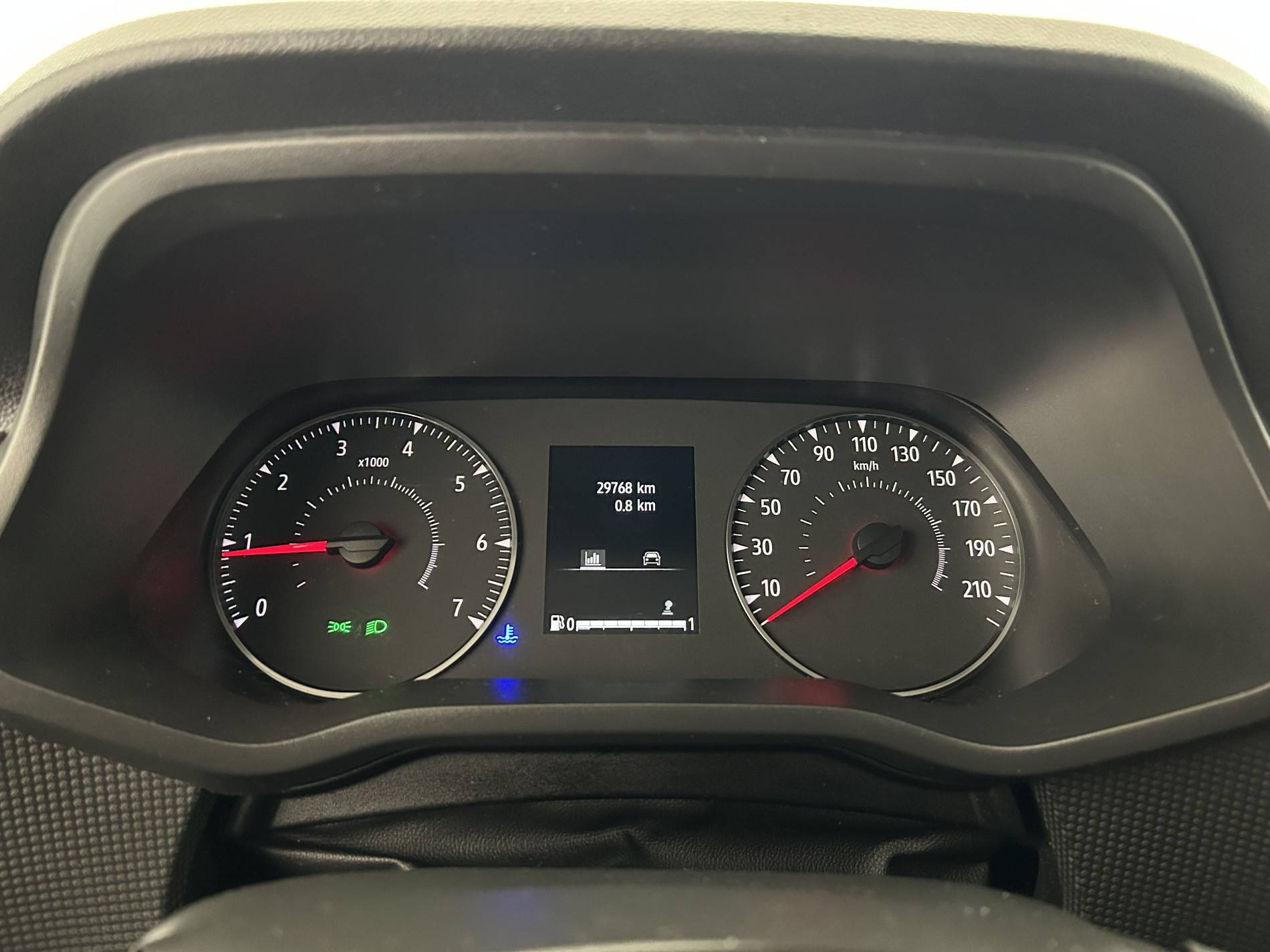 Vente en ligne Renault Trafic 3 Fourgon TRAFIC FG BLUE DCI 130 L1H1 3T GSR2 au prix de 25 390 €