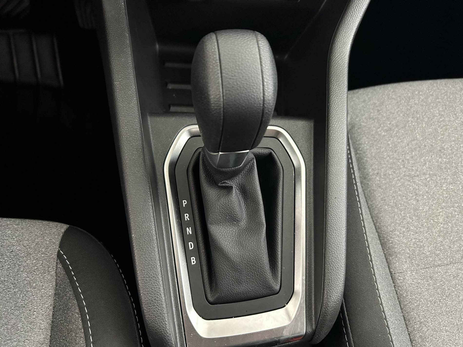 Vente en ligne Renault Clio 5 Clio E-Tech full hybrid 145 ch GSR2 au prix de 18 990 €