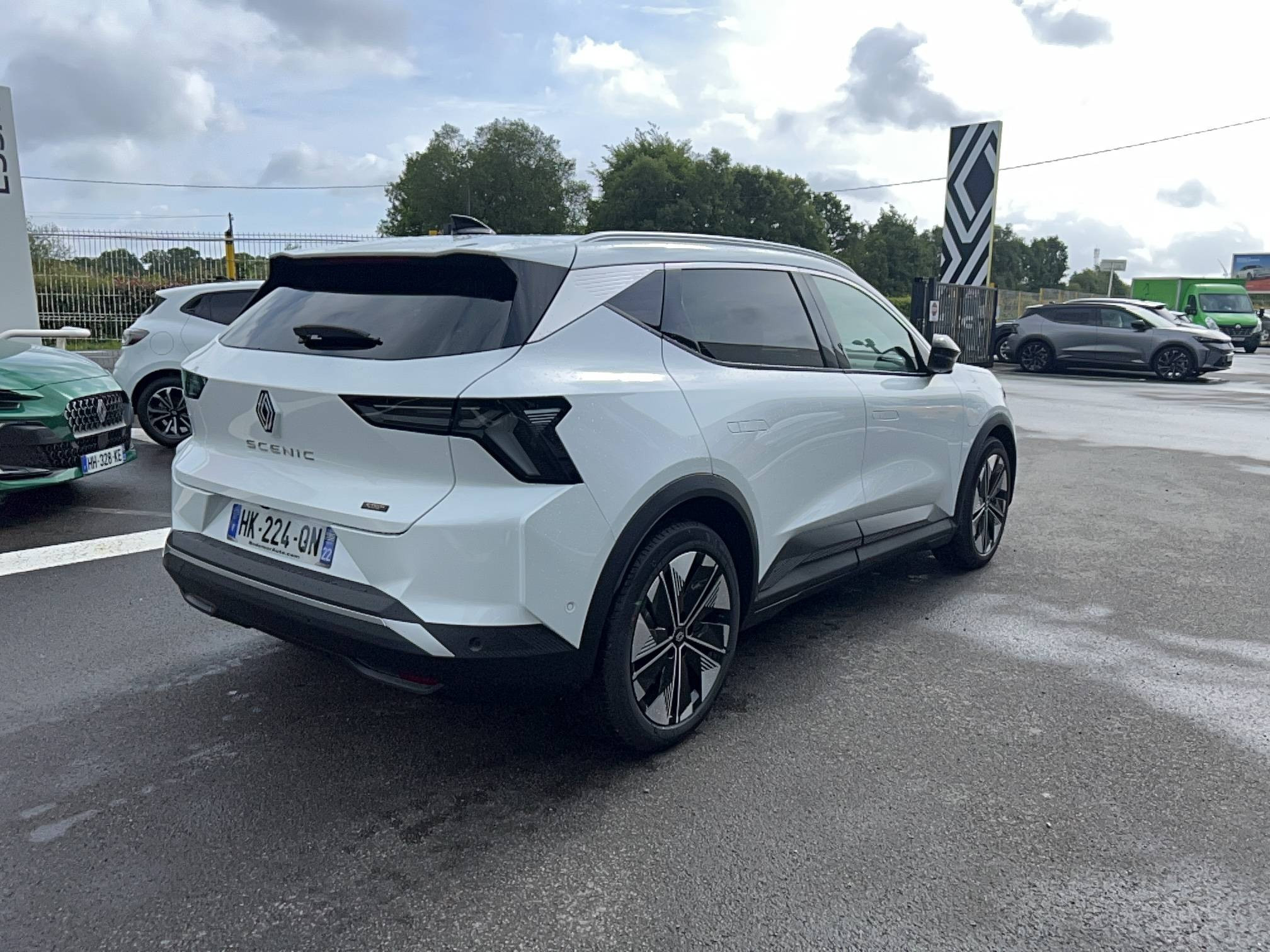 Vente en ligne Renault Scenic E-Tech Scenic E-Tech électrique 220 ch grande autonomie au prix de 47 590 €