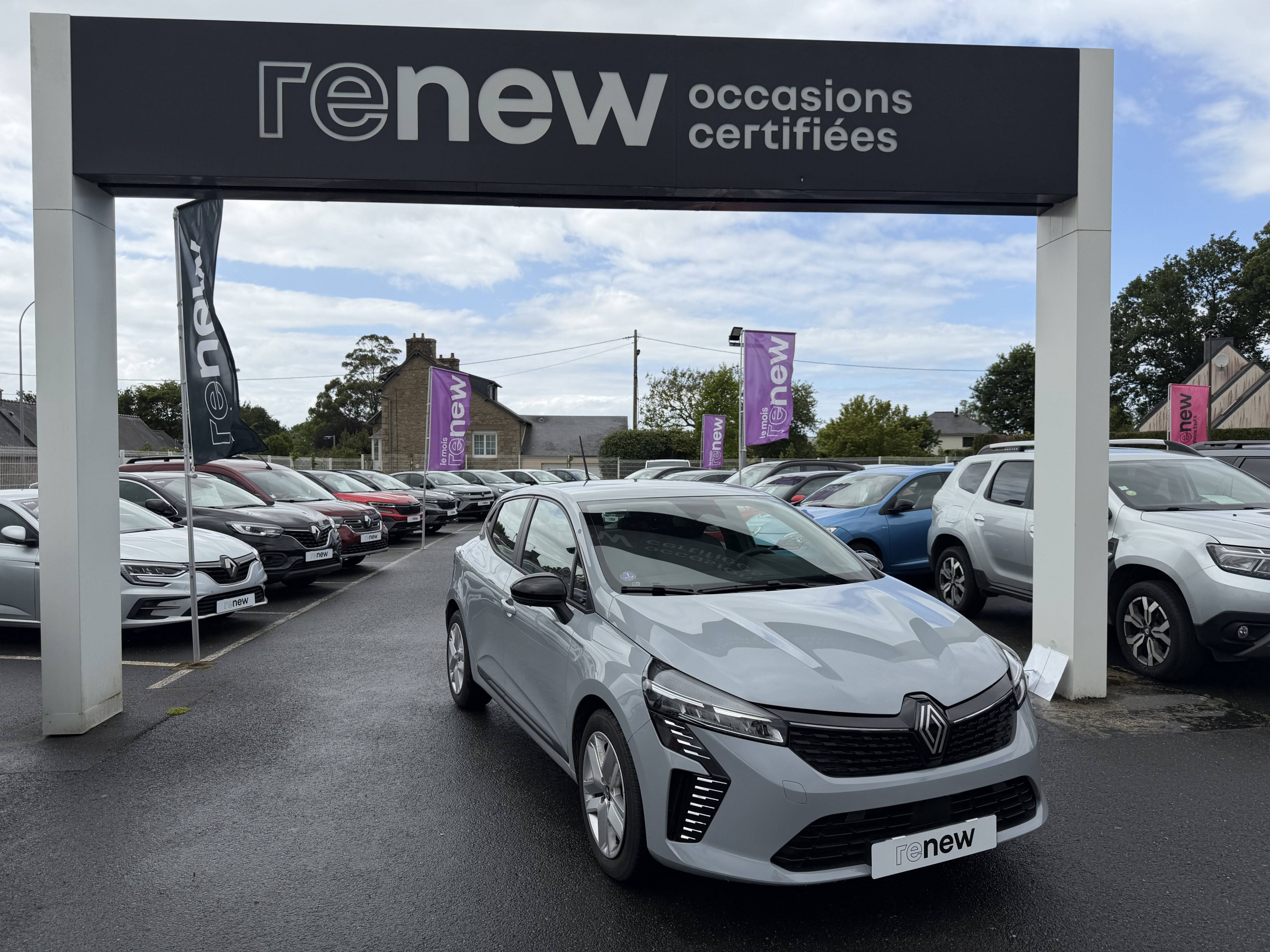 Renault Clio 5 Clio SCe 65 ch GSR2 occasion de 2025 en vente à Lannion