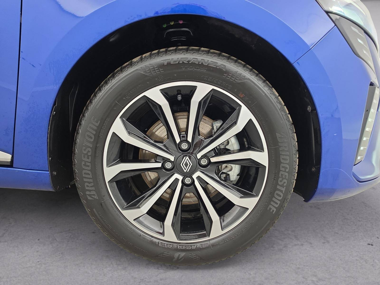 Vente en ligne Renault Clio 5 Clio E-Tech full hybrid 145 ch GSR2 au prix de 20 990 €