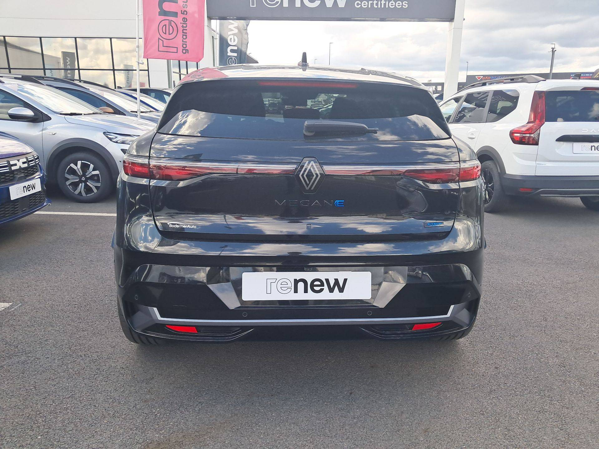 Vente en ligne Renault Megane E-Tech  220 ch autonomie confort au prix de 35 990 €