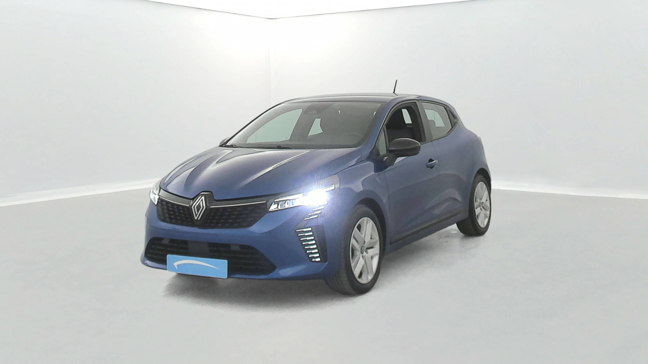 Renault Clio 5 Clio E-Tech full hybrid 145 occasion de 2024 en vente à Saint-Brieuc