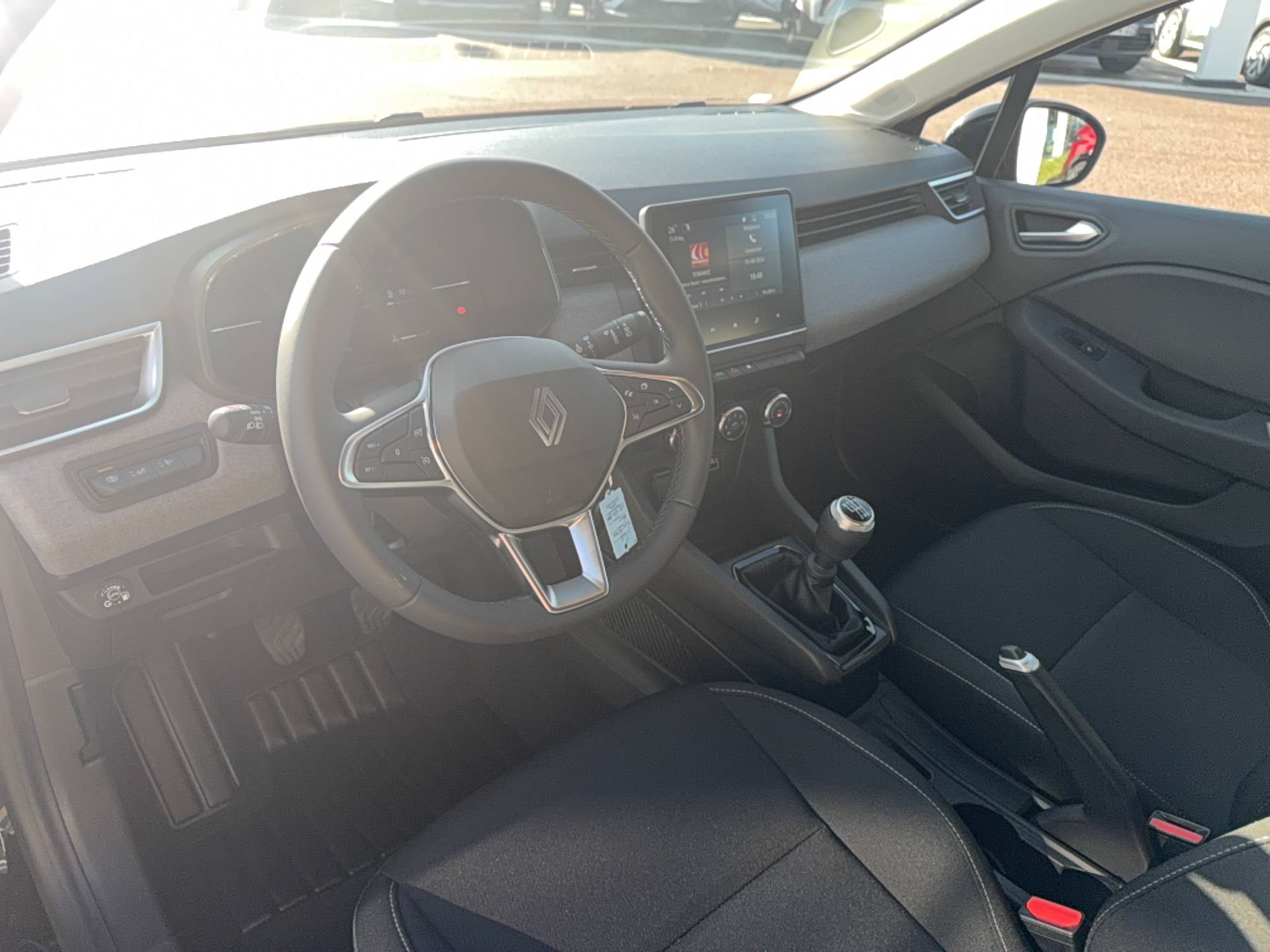 Vente en ligne Renault Clio 5 Clio Eco-G 100 ch au prix de 17 490 €