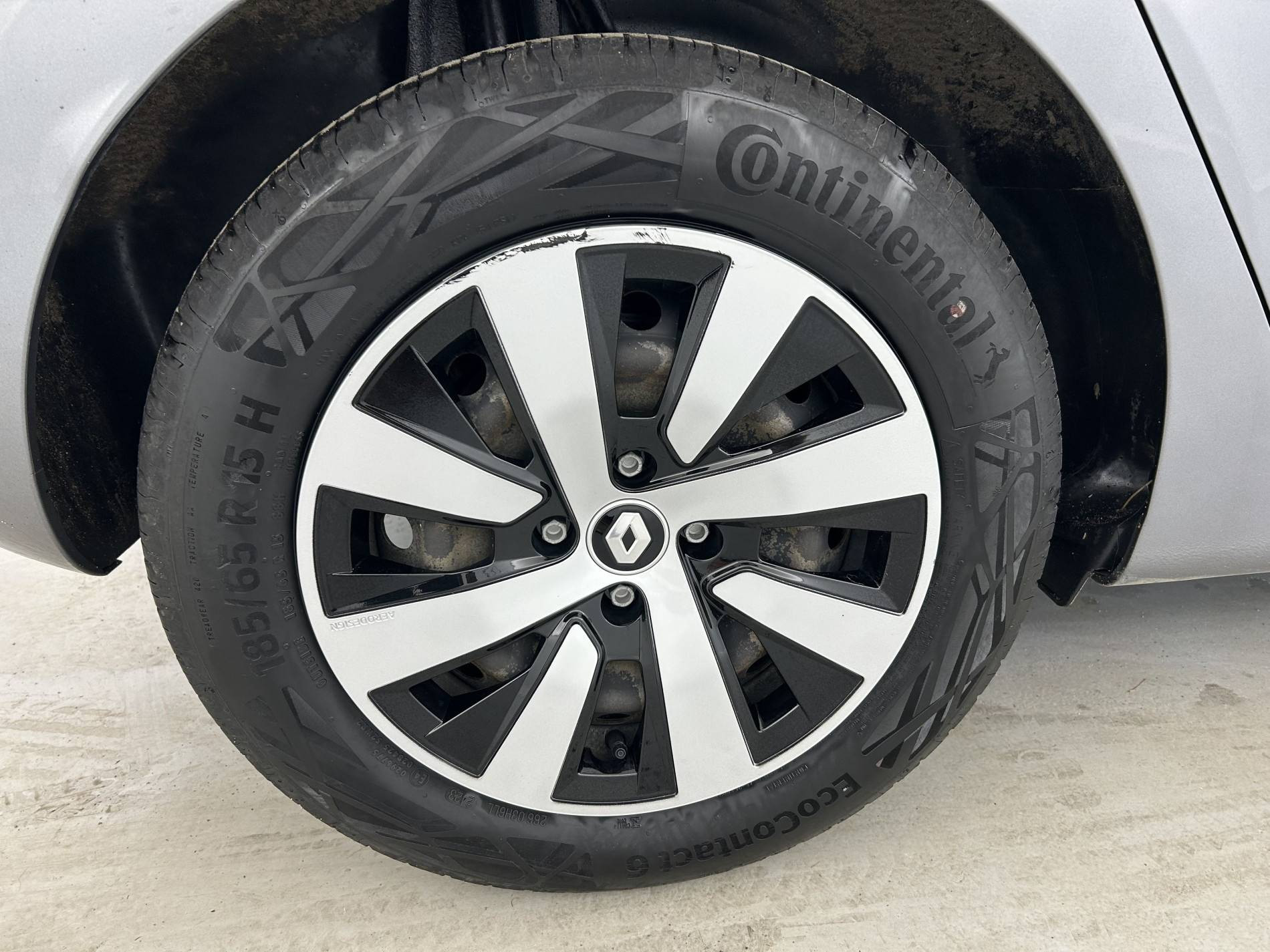 Vente en ligne Renault Clio 5 Clio TCe 90 au prix de 13 990 €