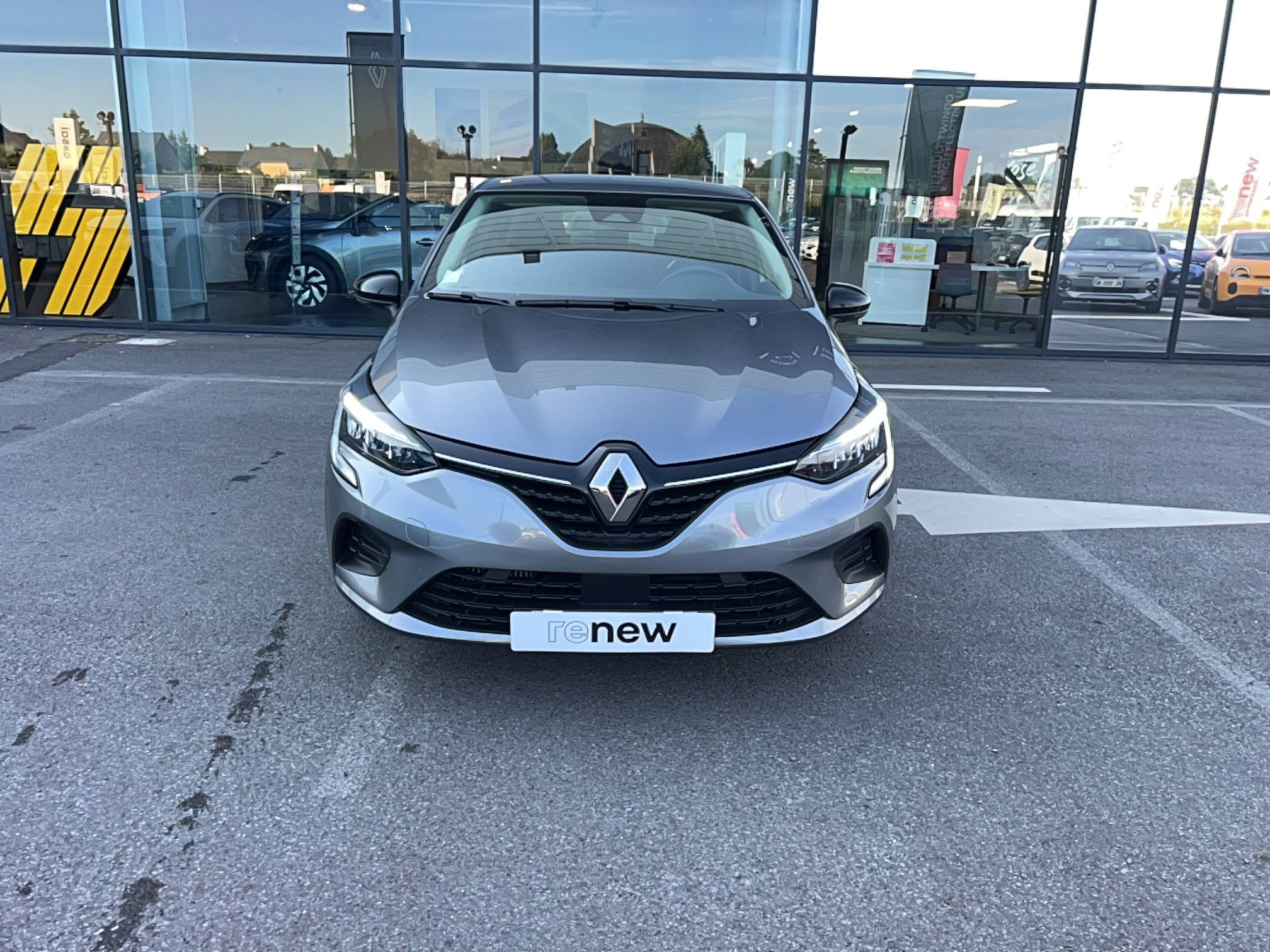 Vente en ligne Renault Clio 5 Clio TCe 90 au prix de 14 290 €
