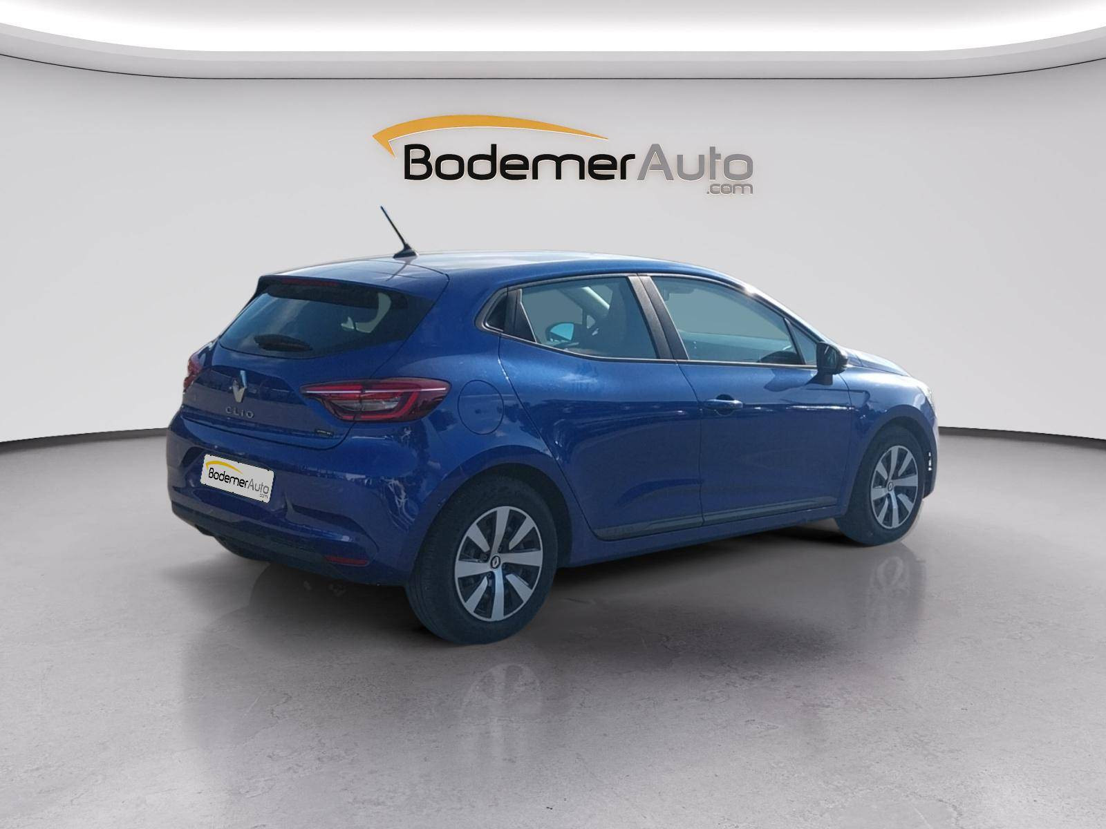 Vente en ligne Renault Clio 5 Clio E-Tech full hybrid 145 au prix de 18 790 €