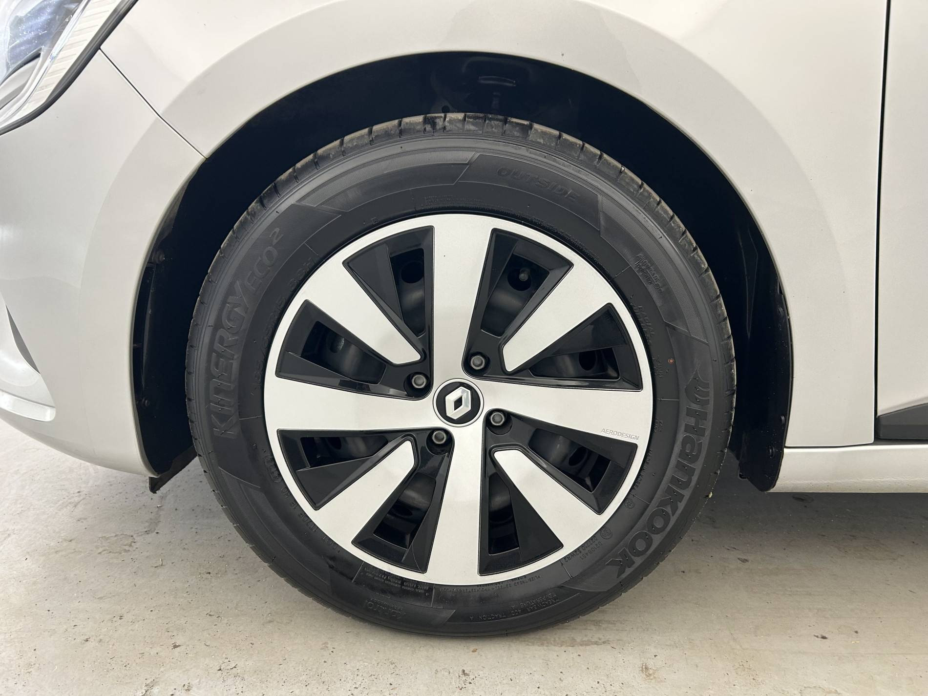 Vente en ligne Renault Clio 5 Clio TCe 90 au prix de 13 790 €