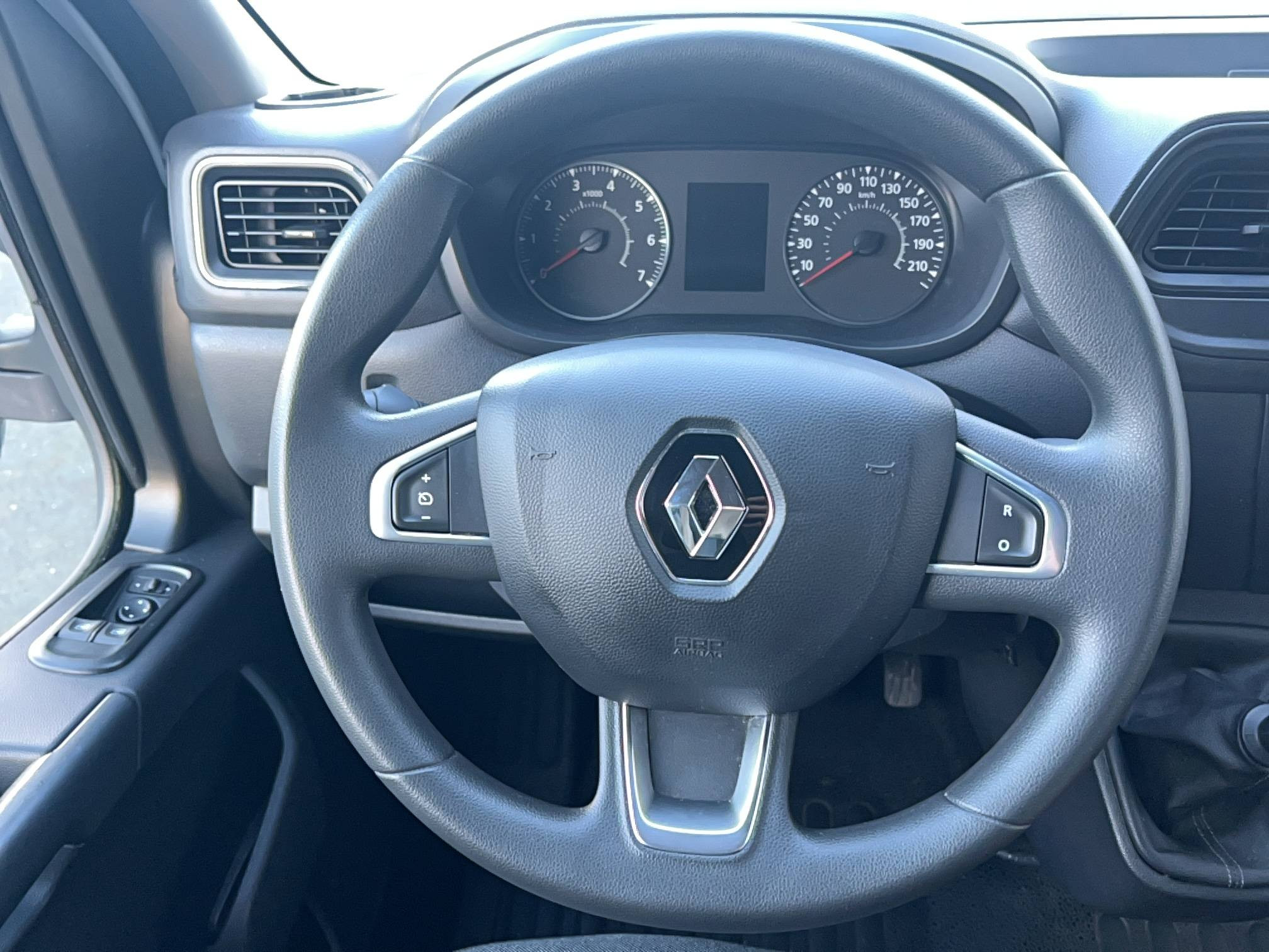 Vente en ligne Renault Master Fourgon MASTER FGN TRAC F3500 L2H2 BLUE DCI 135 au prix de 22 990 €