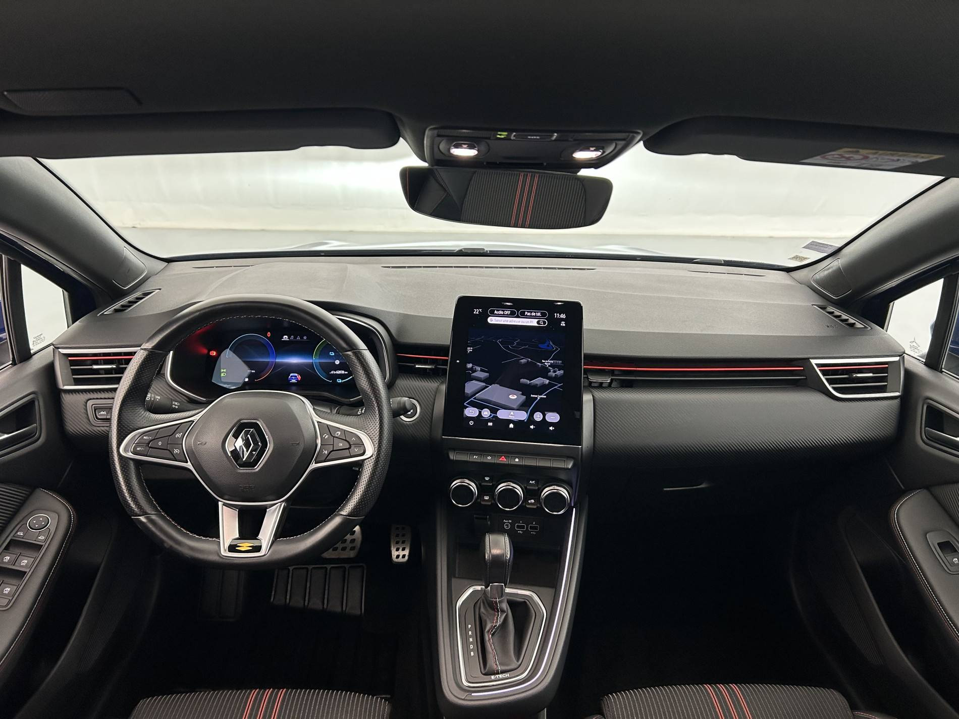 Vente en ligne Renault Clio 5 Clio E-Tech 140 - 21N au prix de 17 790 €