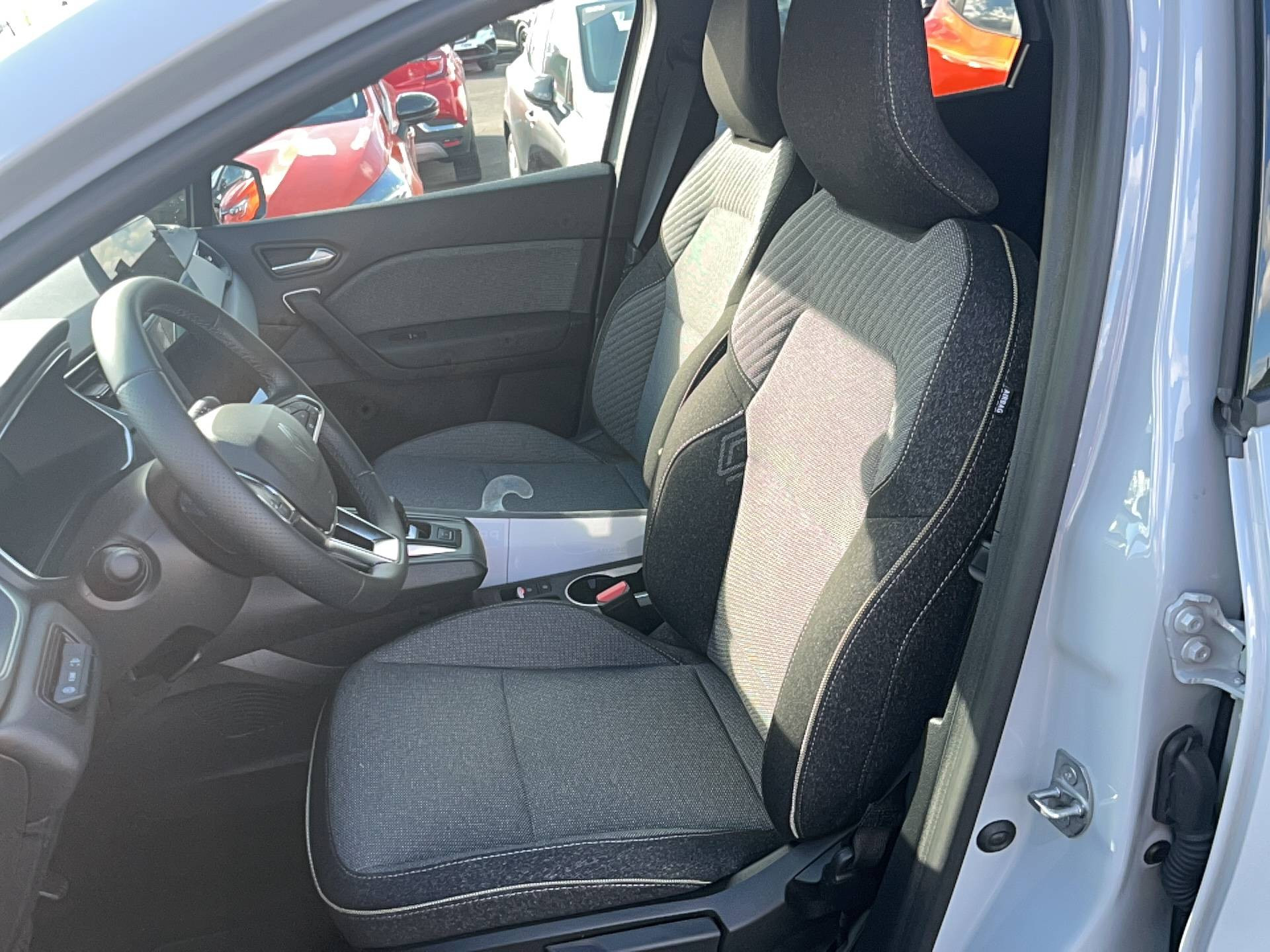 Vente en ligne Renault Captur  E-Tech full hybrid 160 ch au prix de 29 990 €