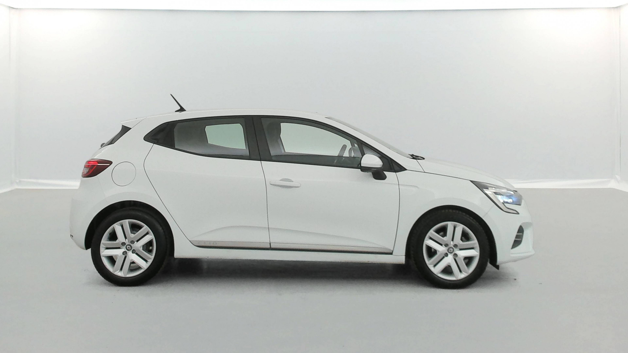 Vente en ligne Renault Clio 5 Clio Blue dCi 100 - 21N au prix de 14 490 €