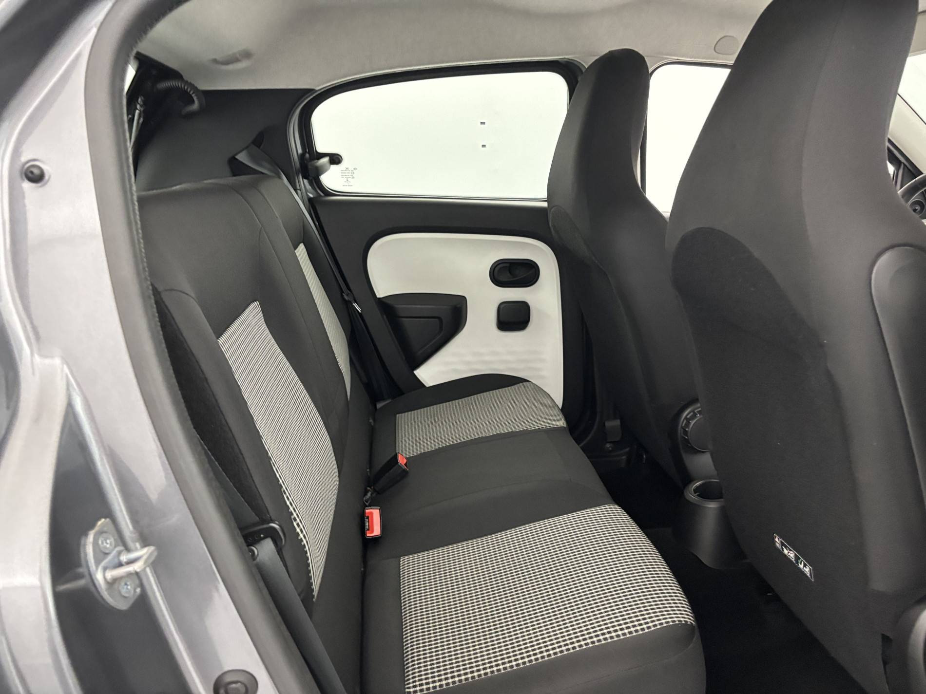 Vente en ligne Renault Twingo 3  1.0 SCe 70 BC au prix de 7 990 €