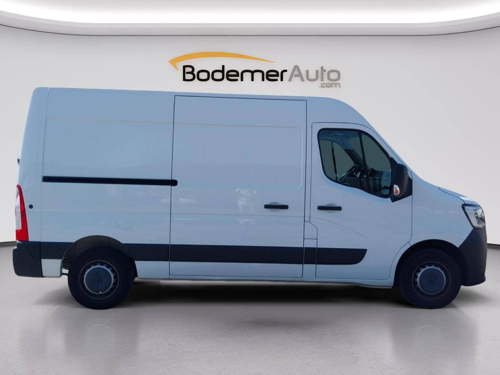 Vente en ligne Renault Master Fourgon MASTER FGN TRAC F3500 L2H2 BLUE DCI 135 au prix de 25 990 €