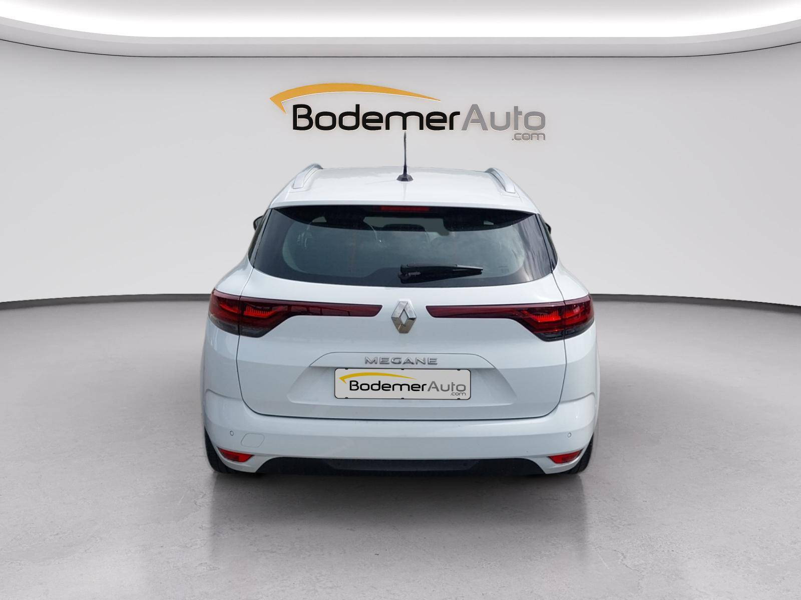 Vente en ligne Renault Megane 4 Estate  Blue dCi 115 au prix de 13 990 €