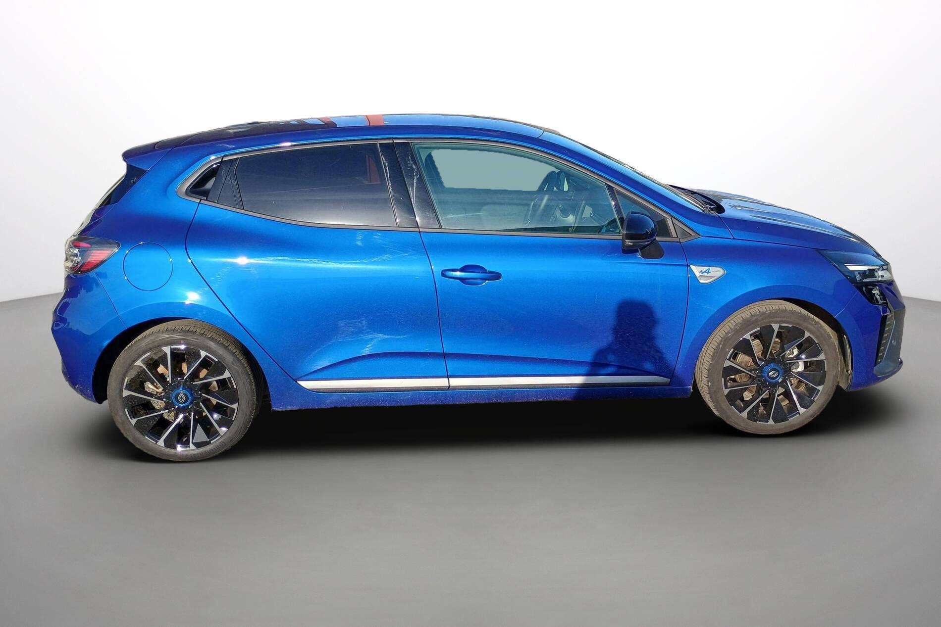 Vente en ligne Renault Clio 5 Clio E-Tech full hybrid 145 au prix de 22 490 €