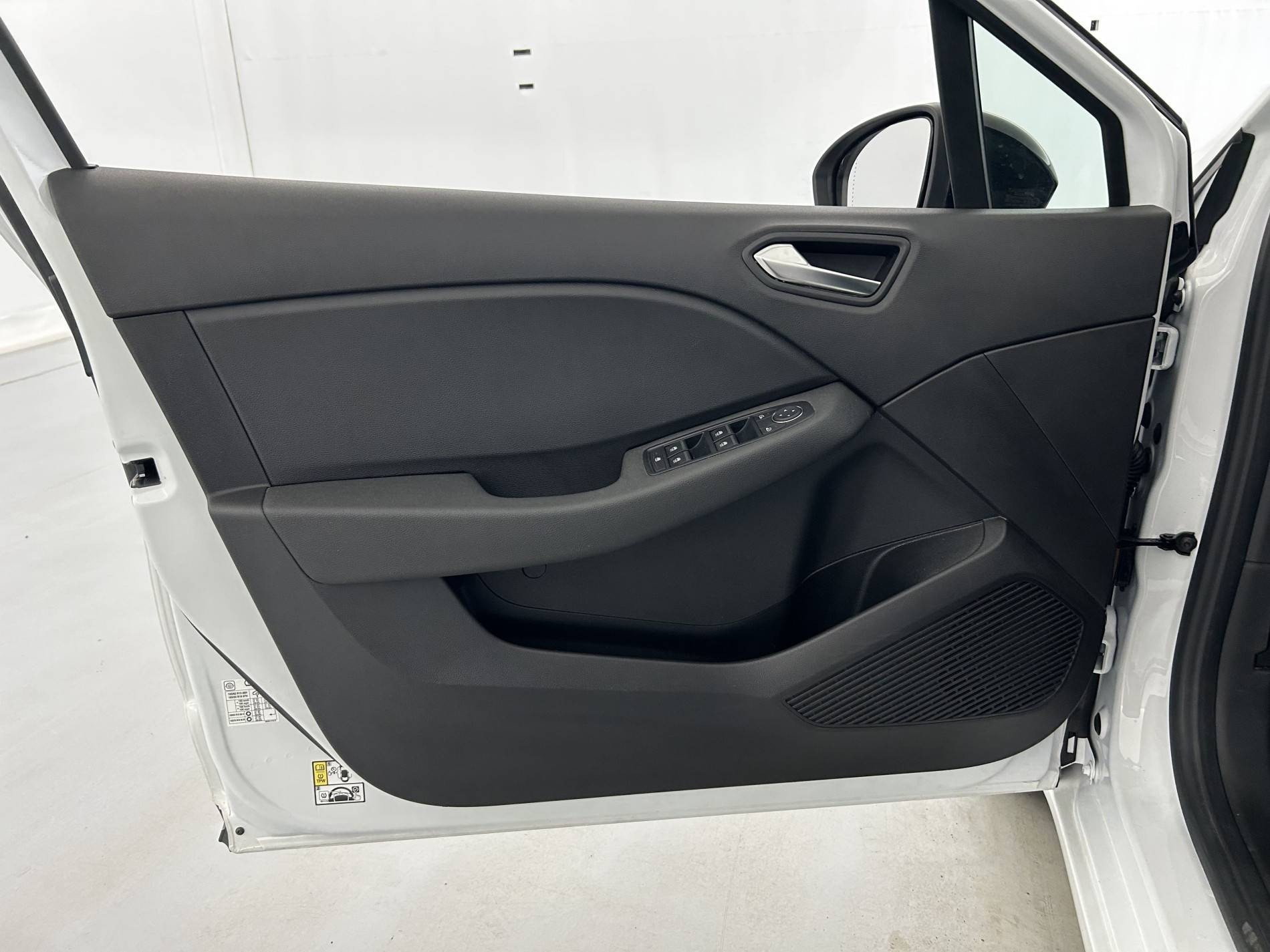 Vente en ligne Renault Clio 5 Clio TCe 90 au prix de 13 490 €