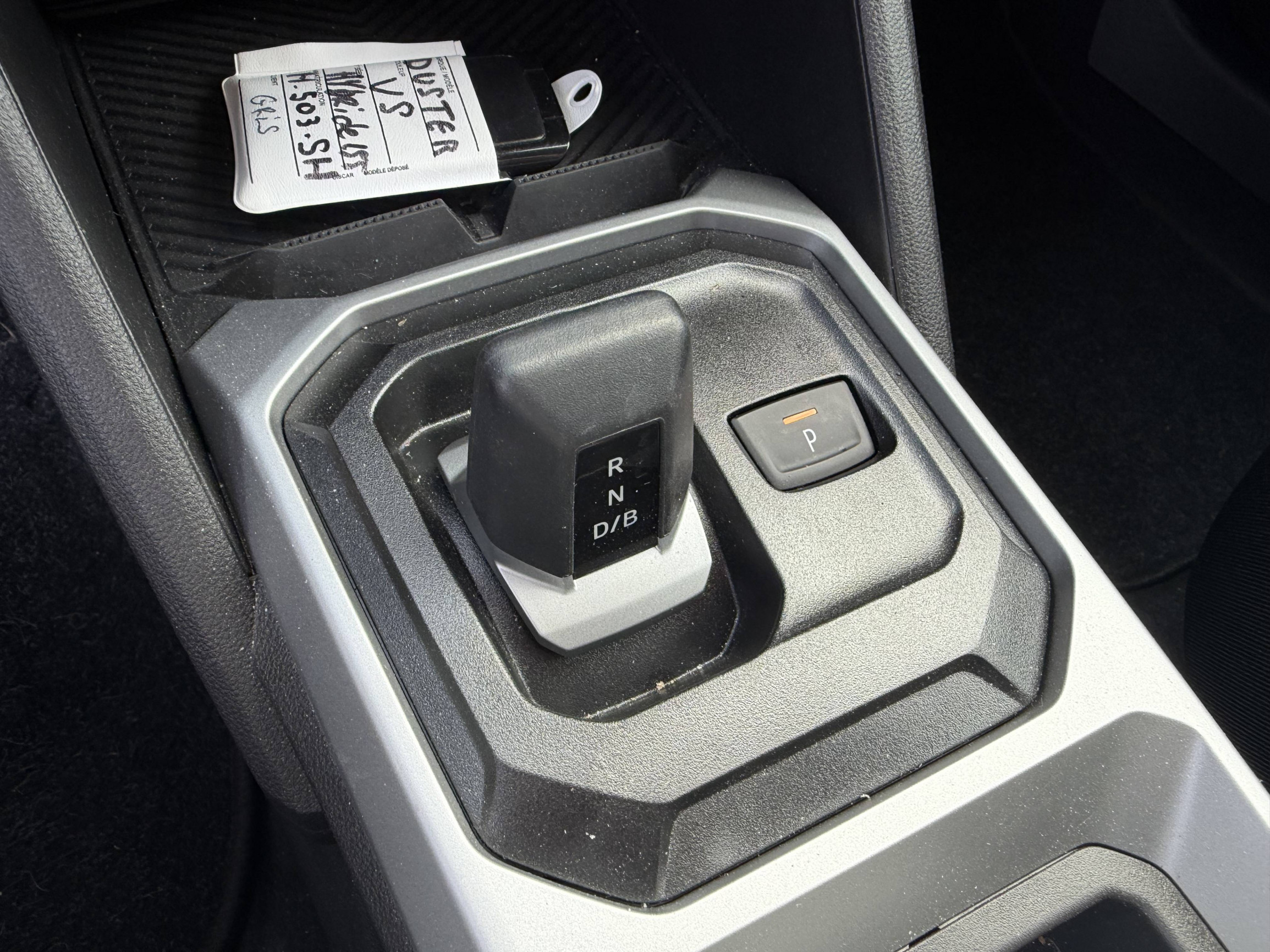 Vente en ligne Dacia Duster  Hybrid 155 au prix de 29 290 €