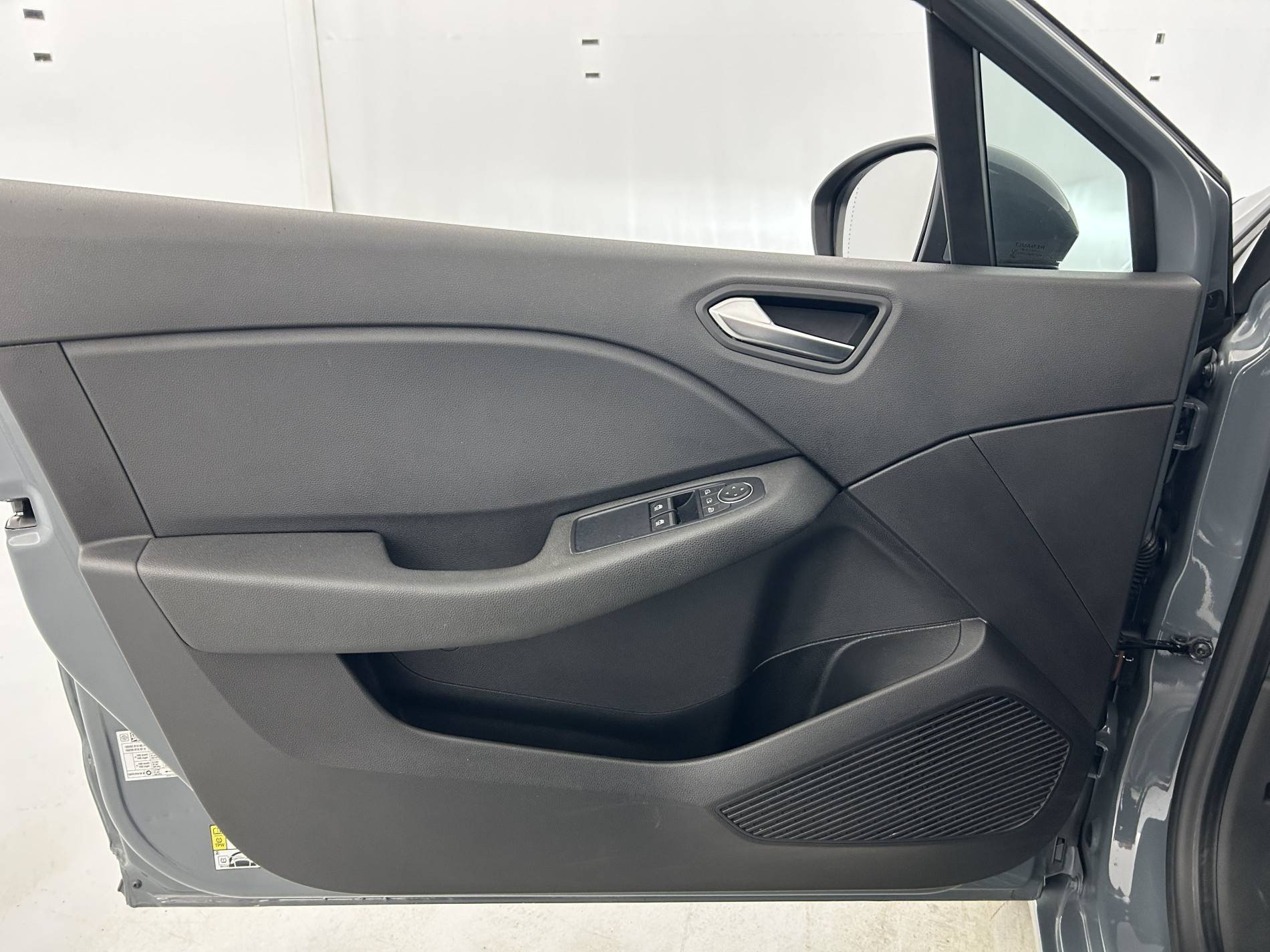 Vente en ligne Renault Clio 5 Clio E-Tech 140 - 21 au prix de 12 890 €