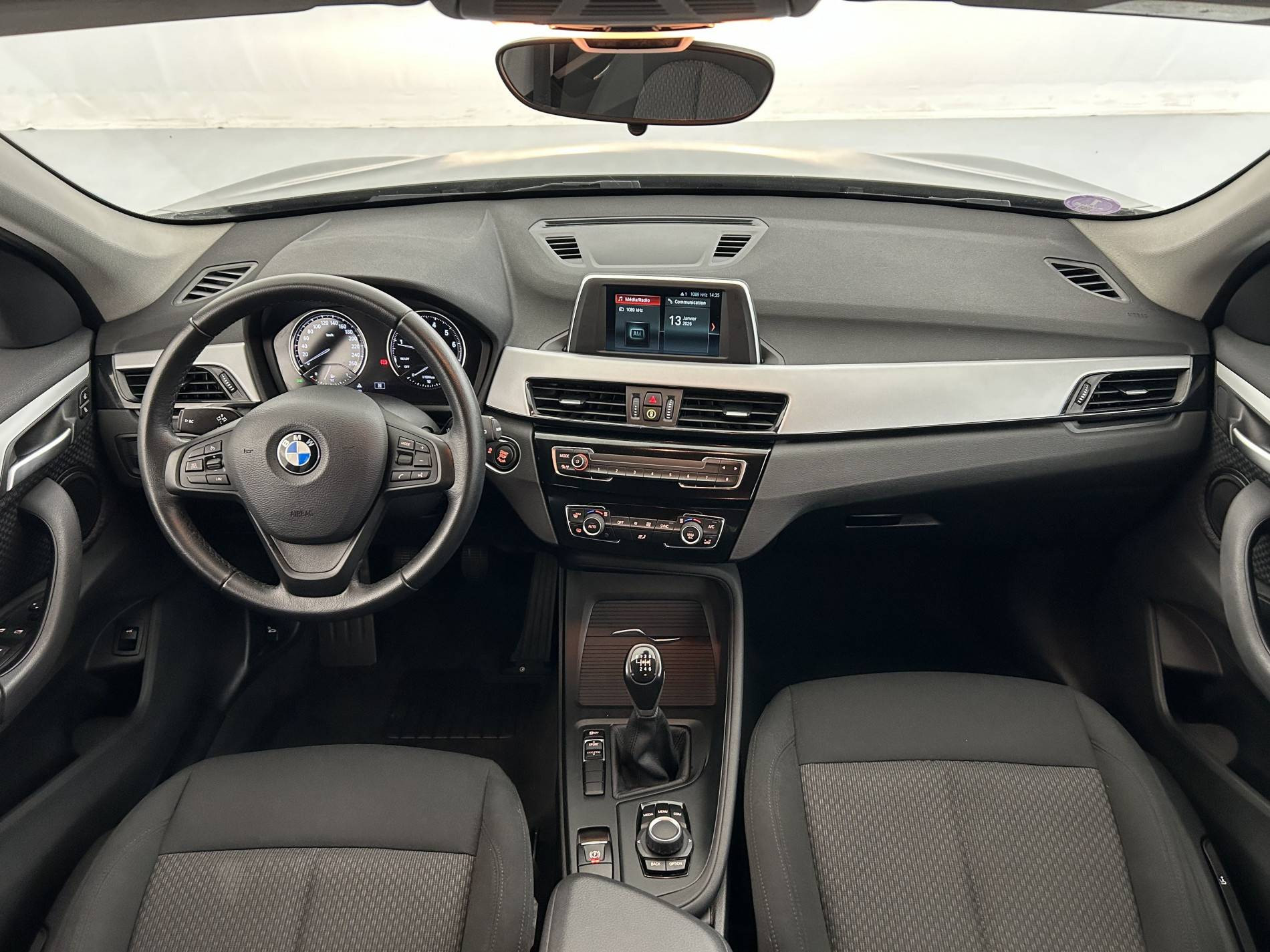 Vente en ligne Bmw X1 X1 sDrive 18i 140 ch au prix de 17 990 €