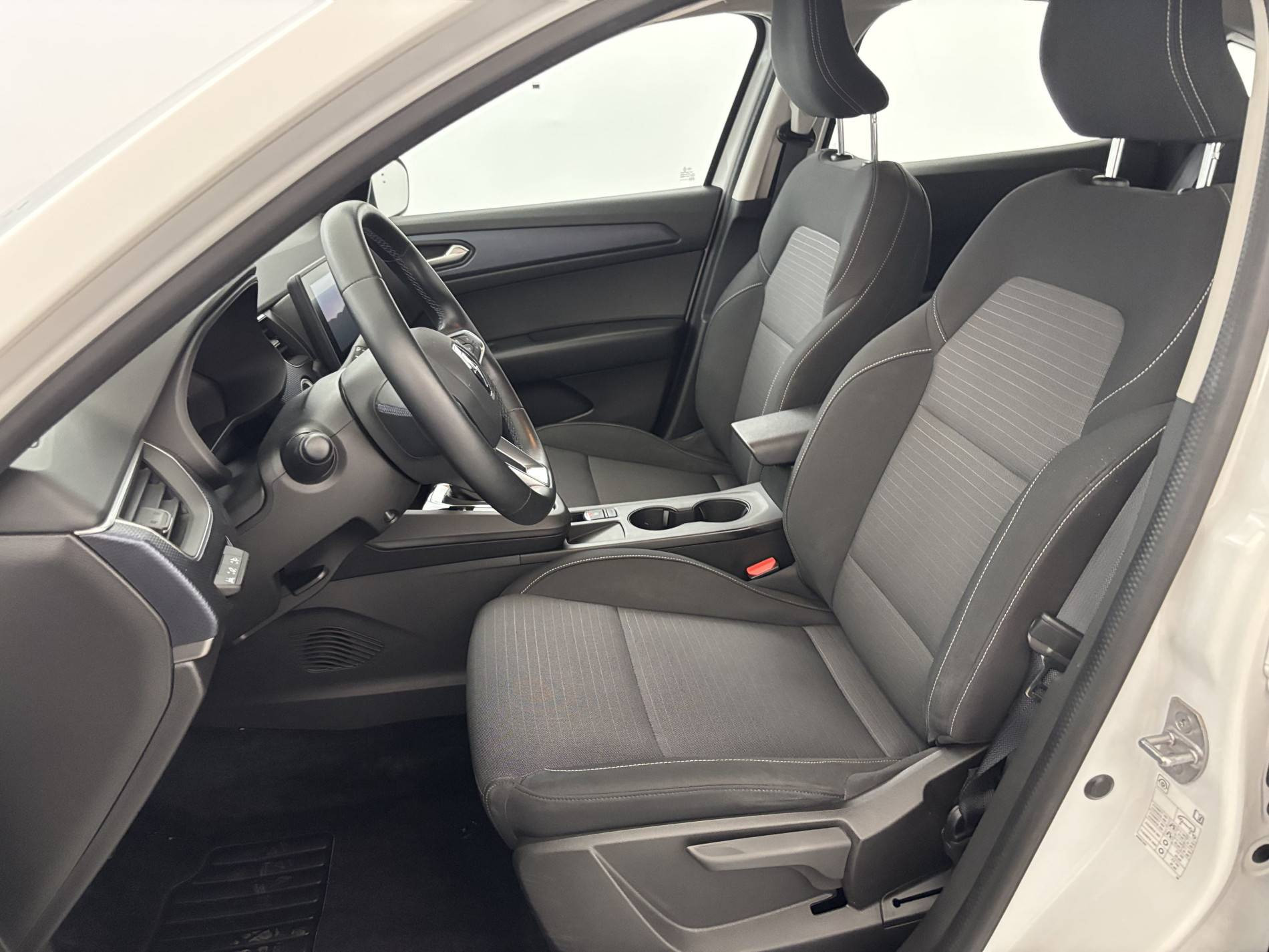 Vente en ligne Renault Arkana  E-Tech hybride 145 - 22 au prix de 17 590 €