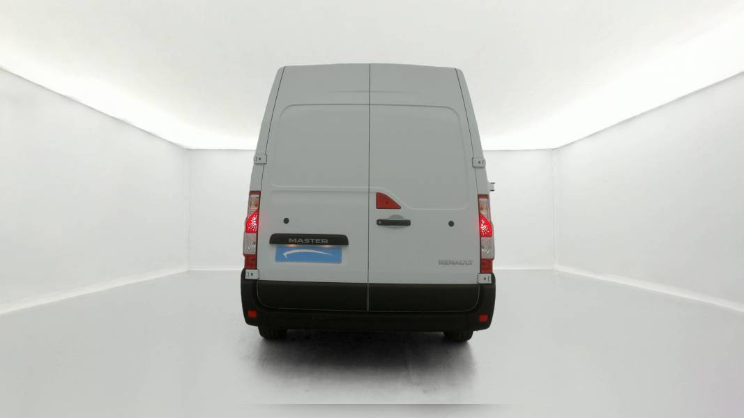 Vente en ligne Renault Master Fourgon MASTER FGN TRAC F3500 L2H2 BLUE DCI 135 au prix de 22 990 €
