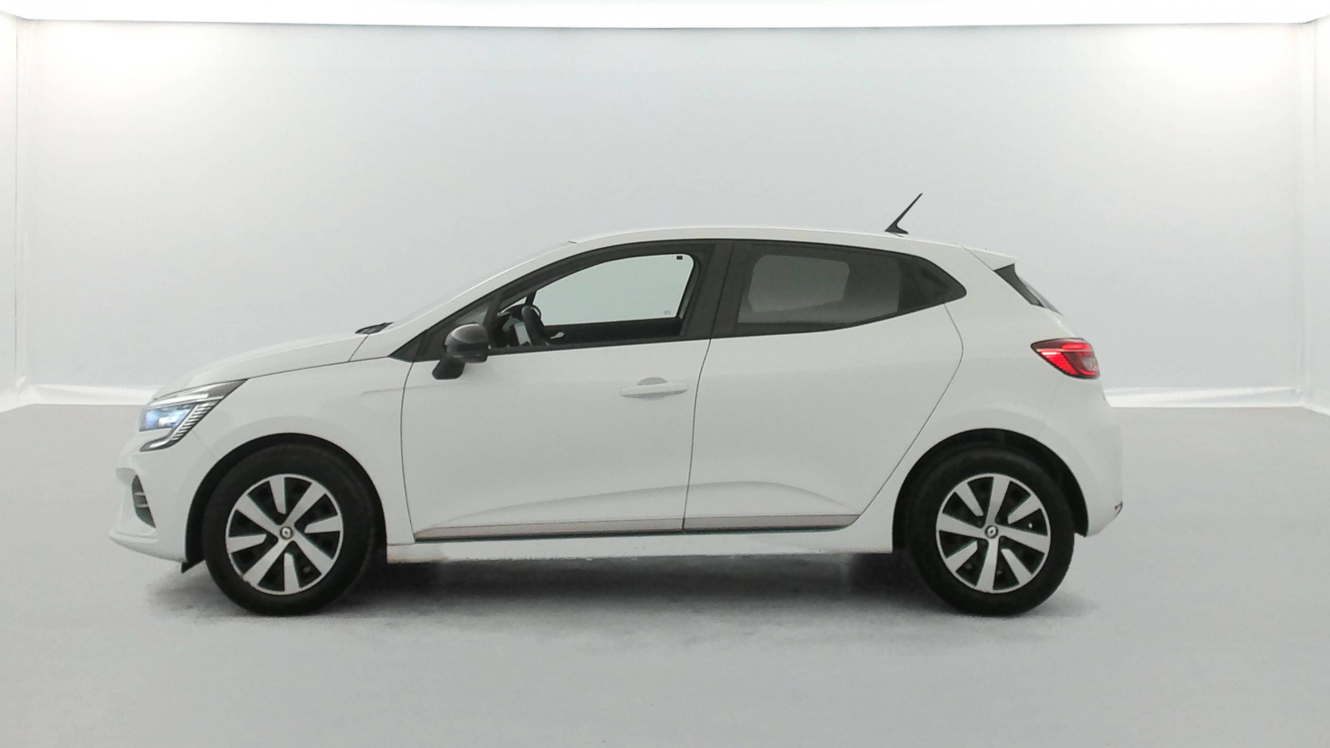 Vente en ligne Renault Clio 5 Clio SCe 65 au prix de 12 590 €