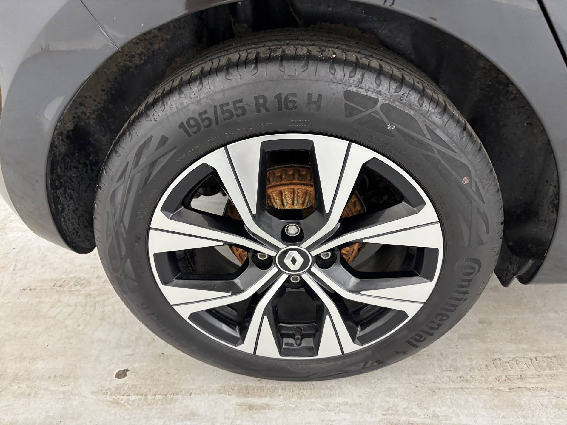 Vente en ligne Renault Clio 5 Clio TCe 90 au prix de 14 490 €