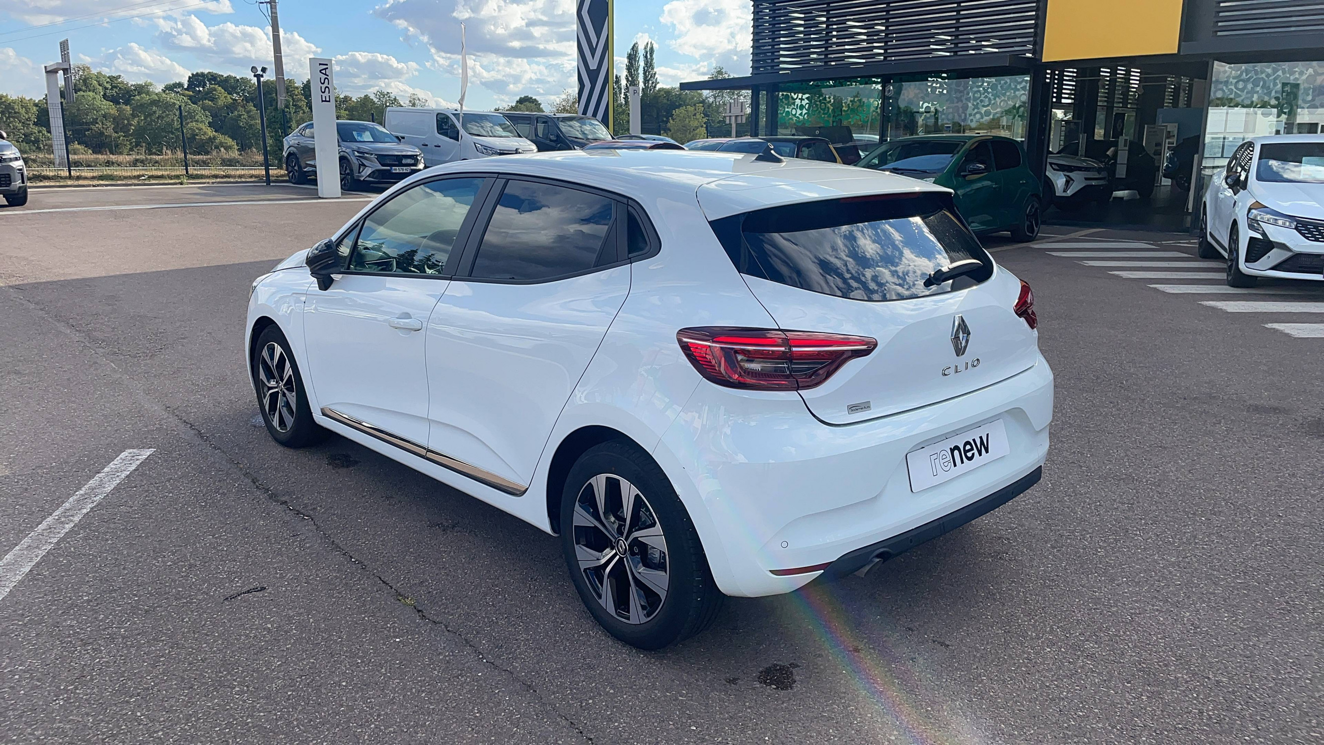 Vente en ligne Renault Clio 5 Clio TCe 100 GPL au prix de 14 990 €