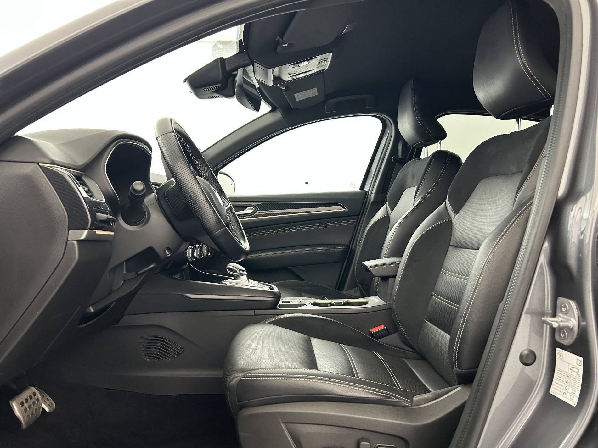 Vente en ligne Renault Arkana  E-Tech hybride 145 - 22 au prix de 18 960 €
