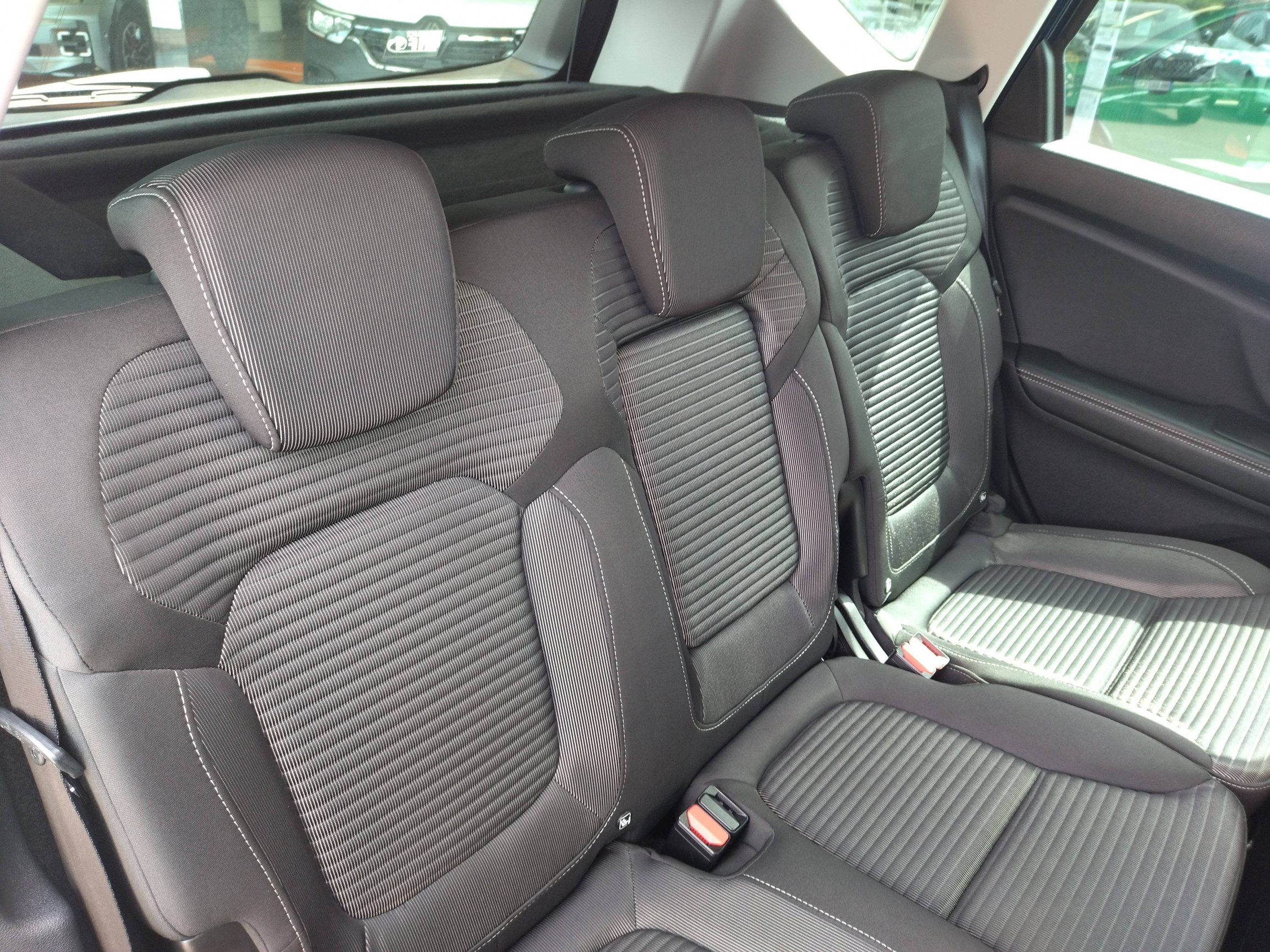 Vente en ligne Renault Scenic 4 Scenic Blue dCi 120 au prix de 16 990 €