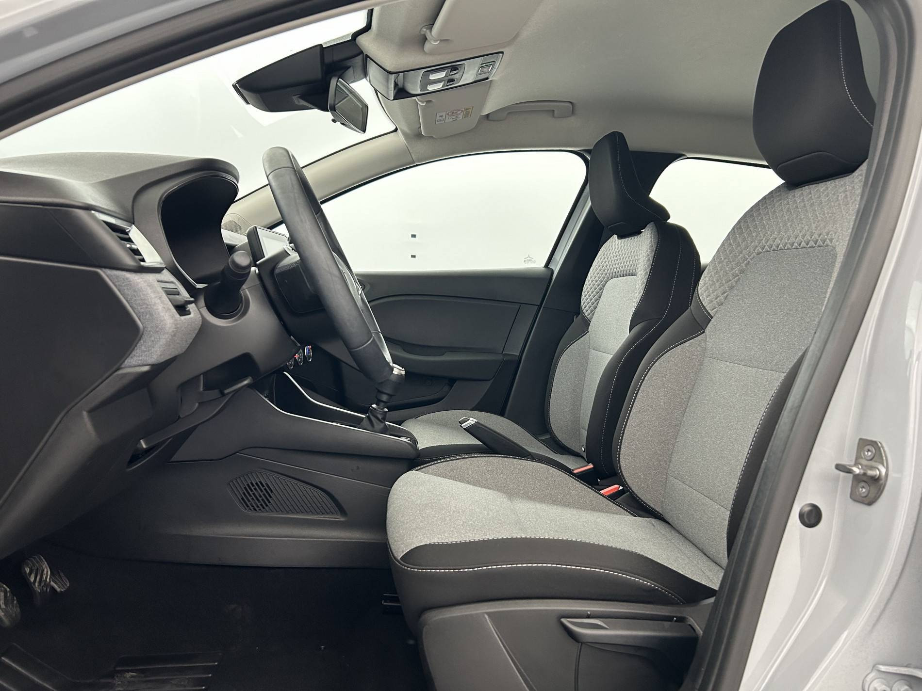 Vente en ligne Renault Clio 5 Clio TCe 90 au prix de 15 500 €