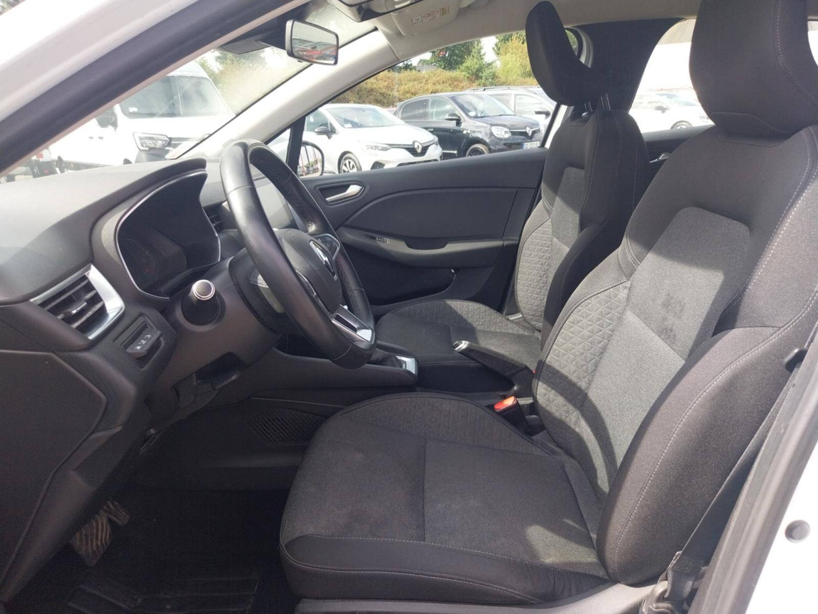 Vente en ligne Renault Clio 5 Clio E-Tech 140 au prix de 12 990 €