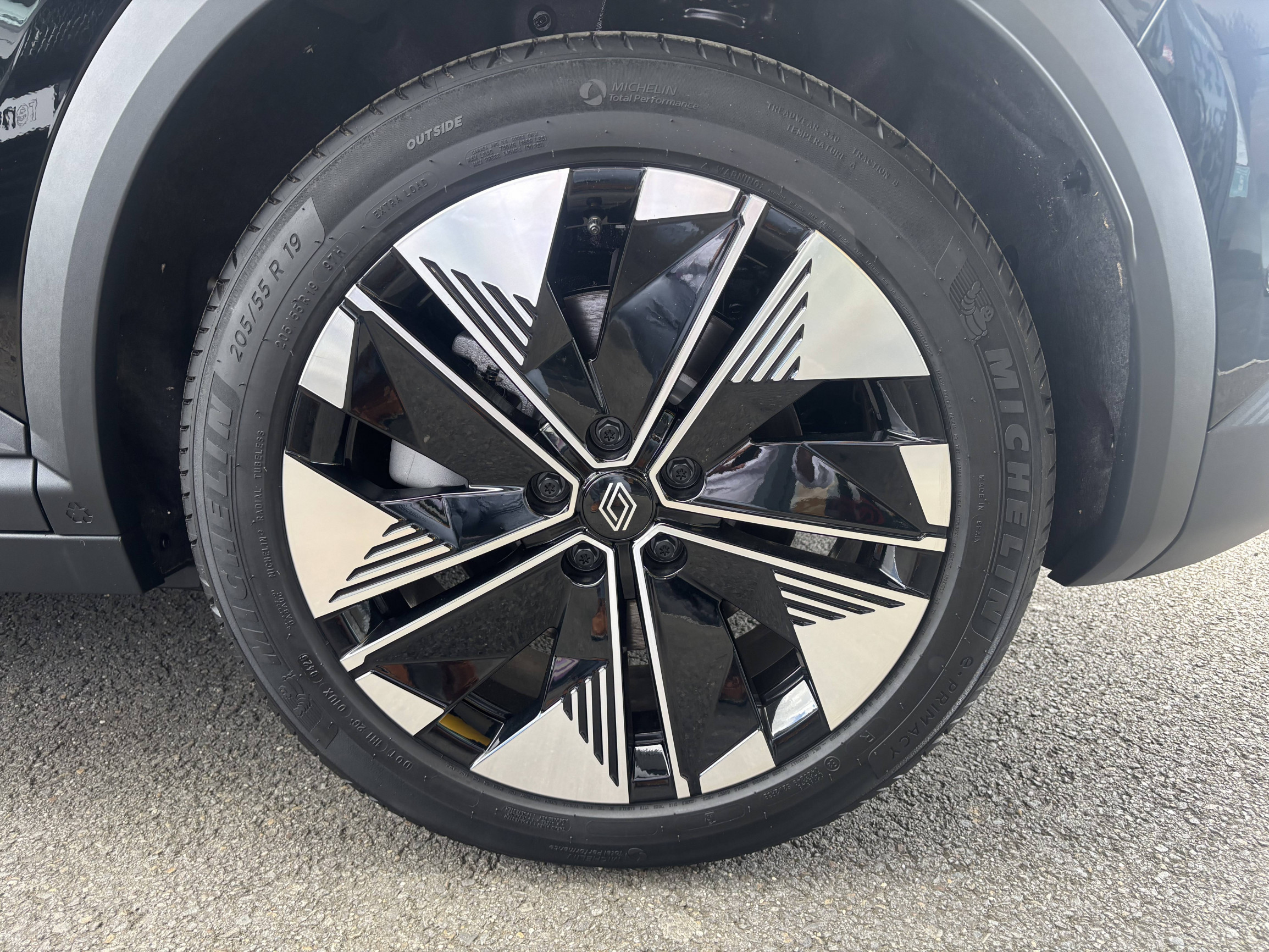 Vente en ligne Renault Scenic E-Tech Scenic E-Tech électrique 220 ch grande autonomie au prix de 48 890 €