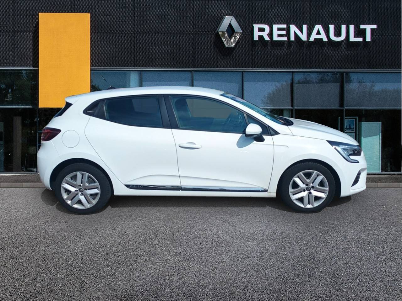Vente en ligne Renault Clio 5 Clio SCe 65 - 21N au prix de 11 490 €