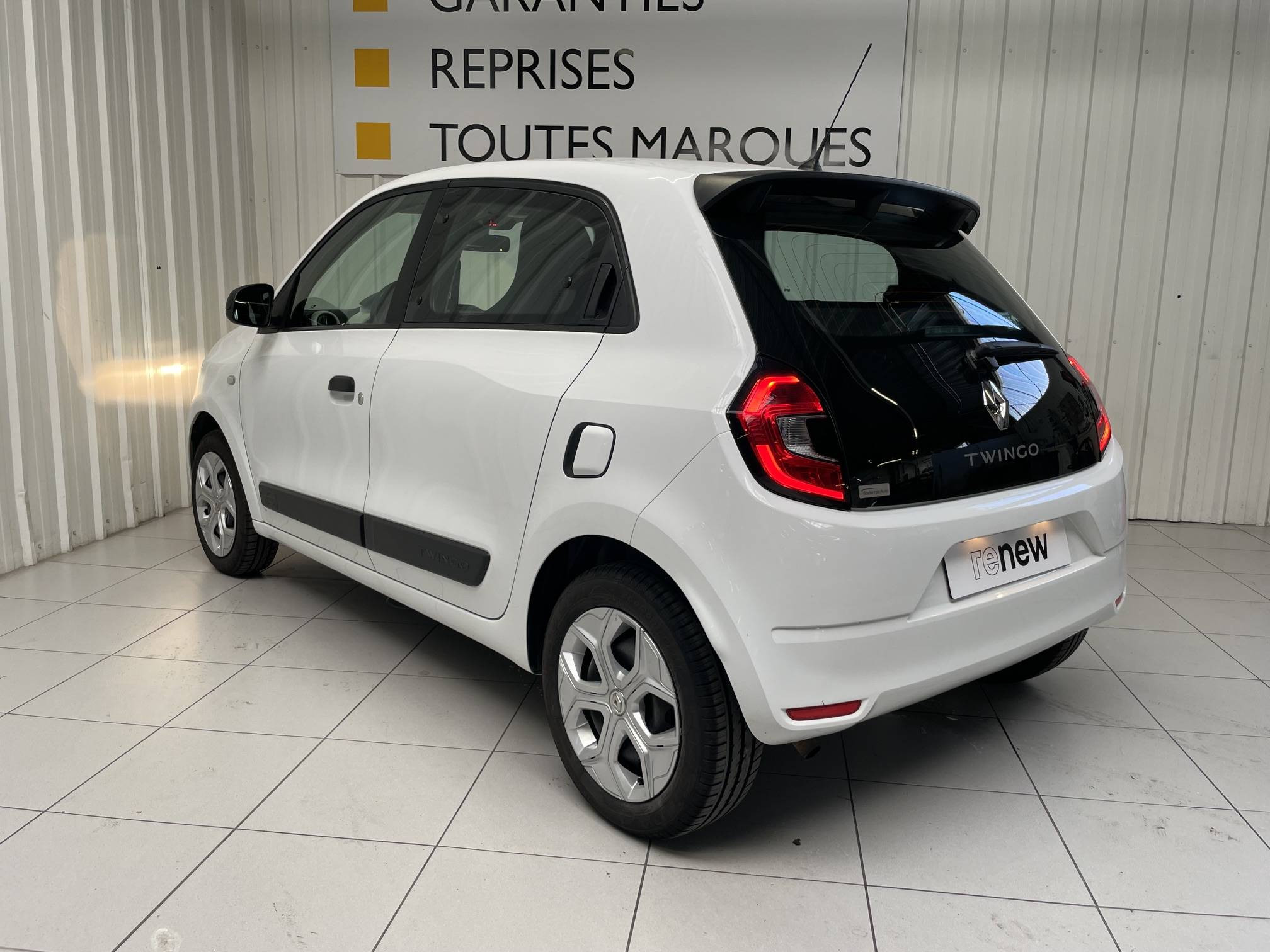 Vente en ligne Renault Twingo 3  SCe 65 - 20 au prix de 10 290 €