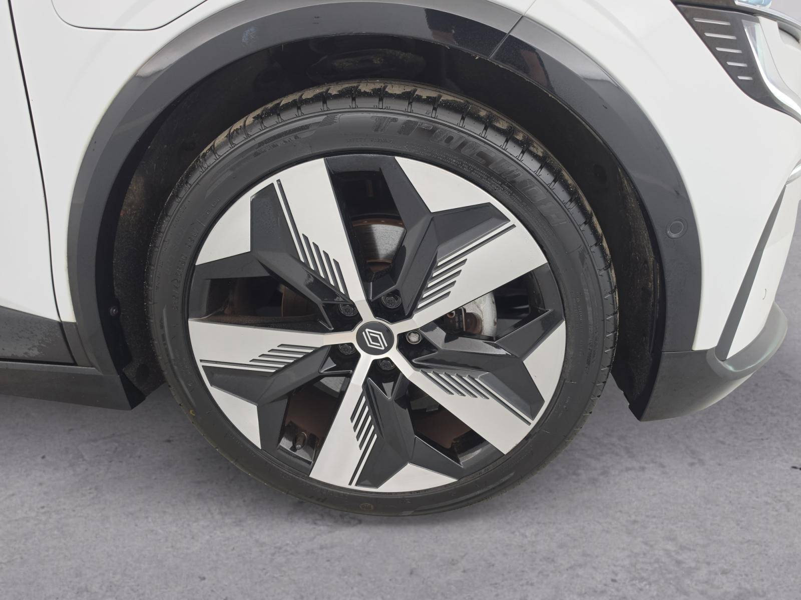 Vente en ligne Renault Megane E-Tech  EV60 220 ch super charge au prix de 25 490 €
