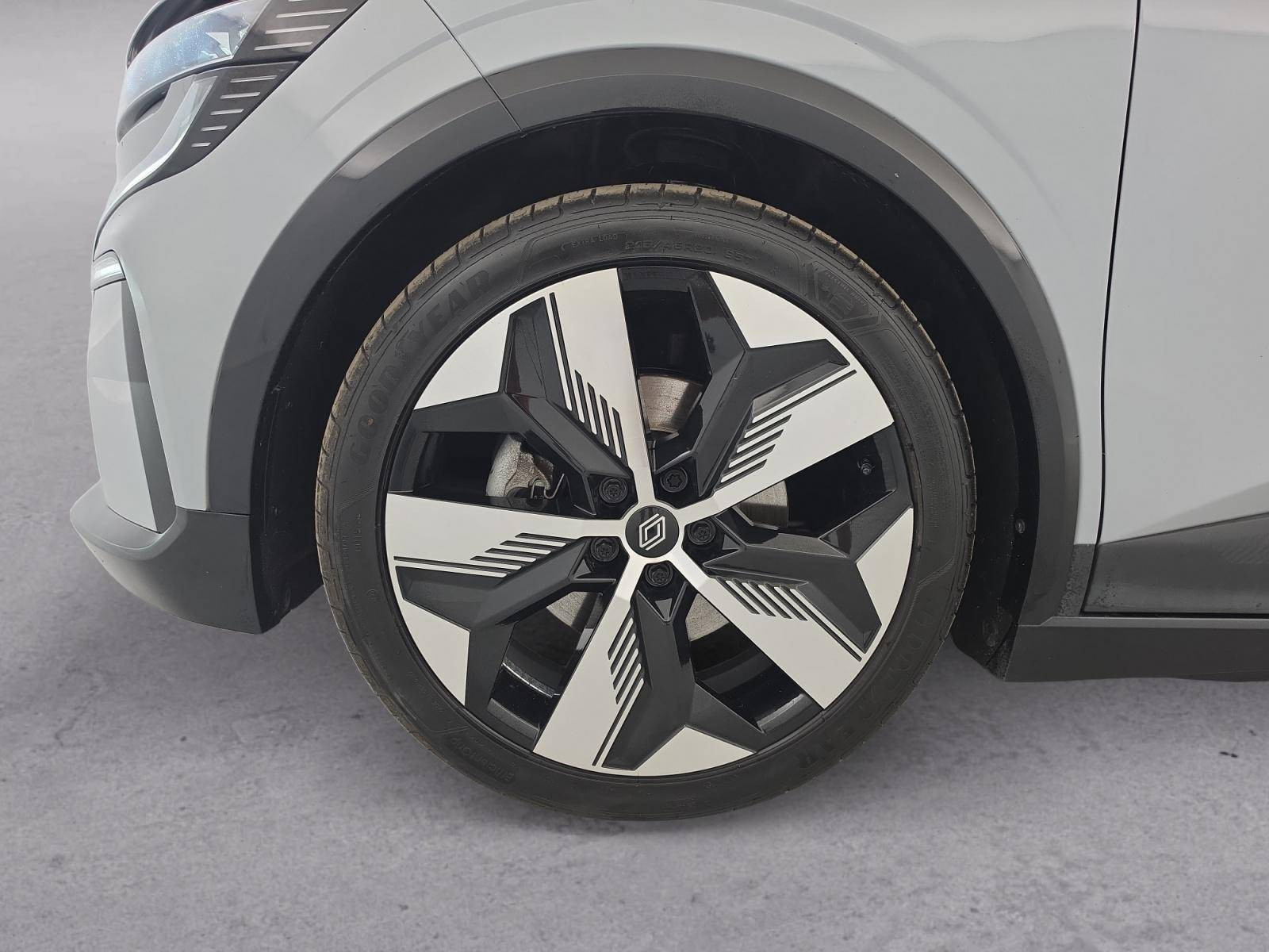 Vente en ligne Renault Megane E-Tech  EV60 220 ch super charge au prix de 24 990 €