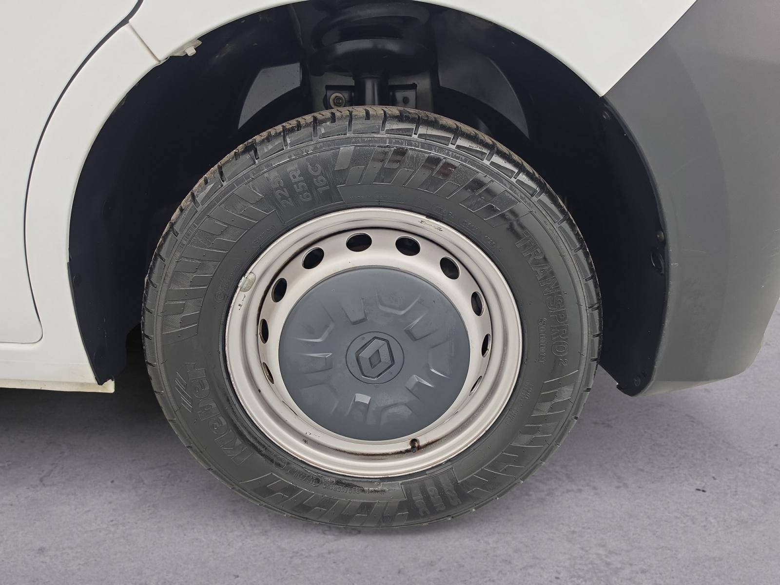 Vente en ligne Renault Master Fourgon MASTER FGN TRAC F3500 L3H3 BLUE DCI 135 au prix de 25 900 €
