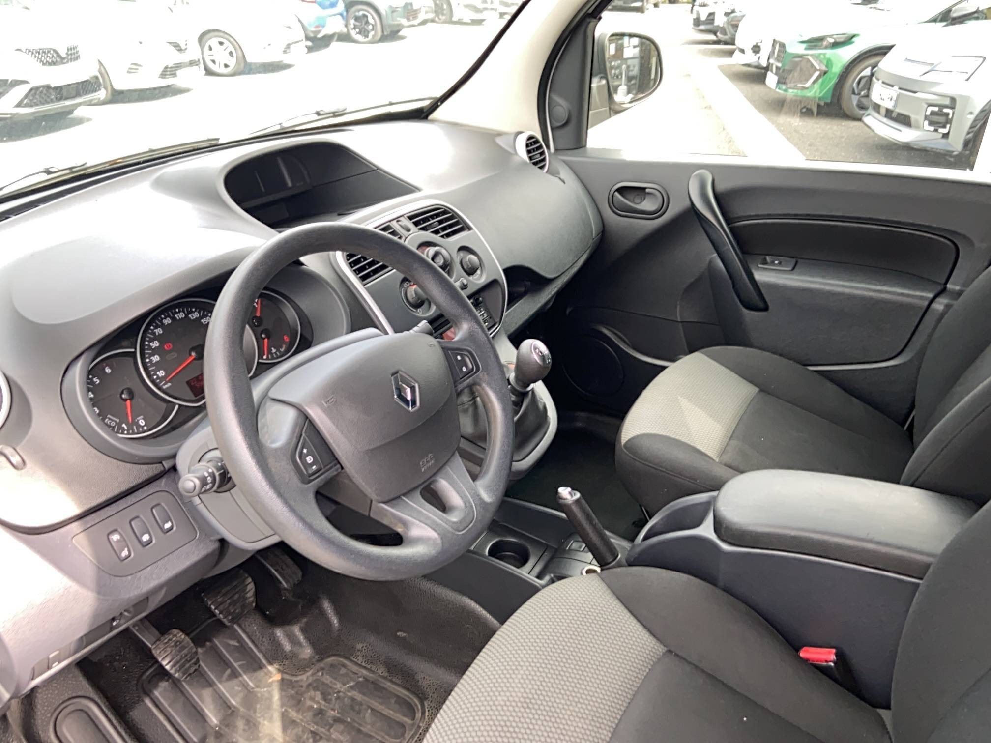 Vente en ligne Renault Kangoo Express  GRAND VOLUME BLUE DCI 115 au prix de 12 000 €