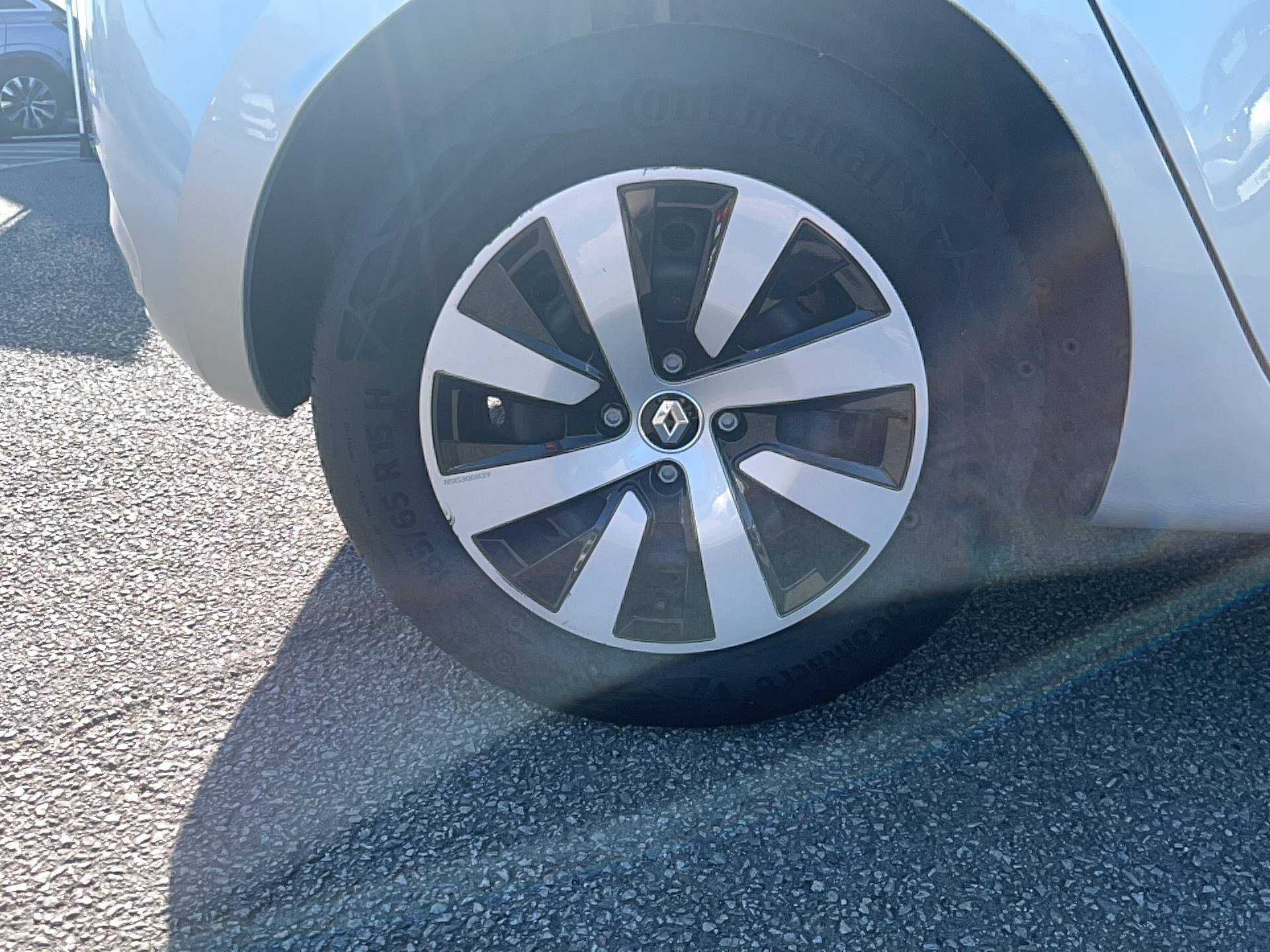 Vente en ligne Renault Clio 5 Clio TCe 90 au prix de 13 990 €