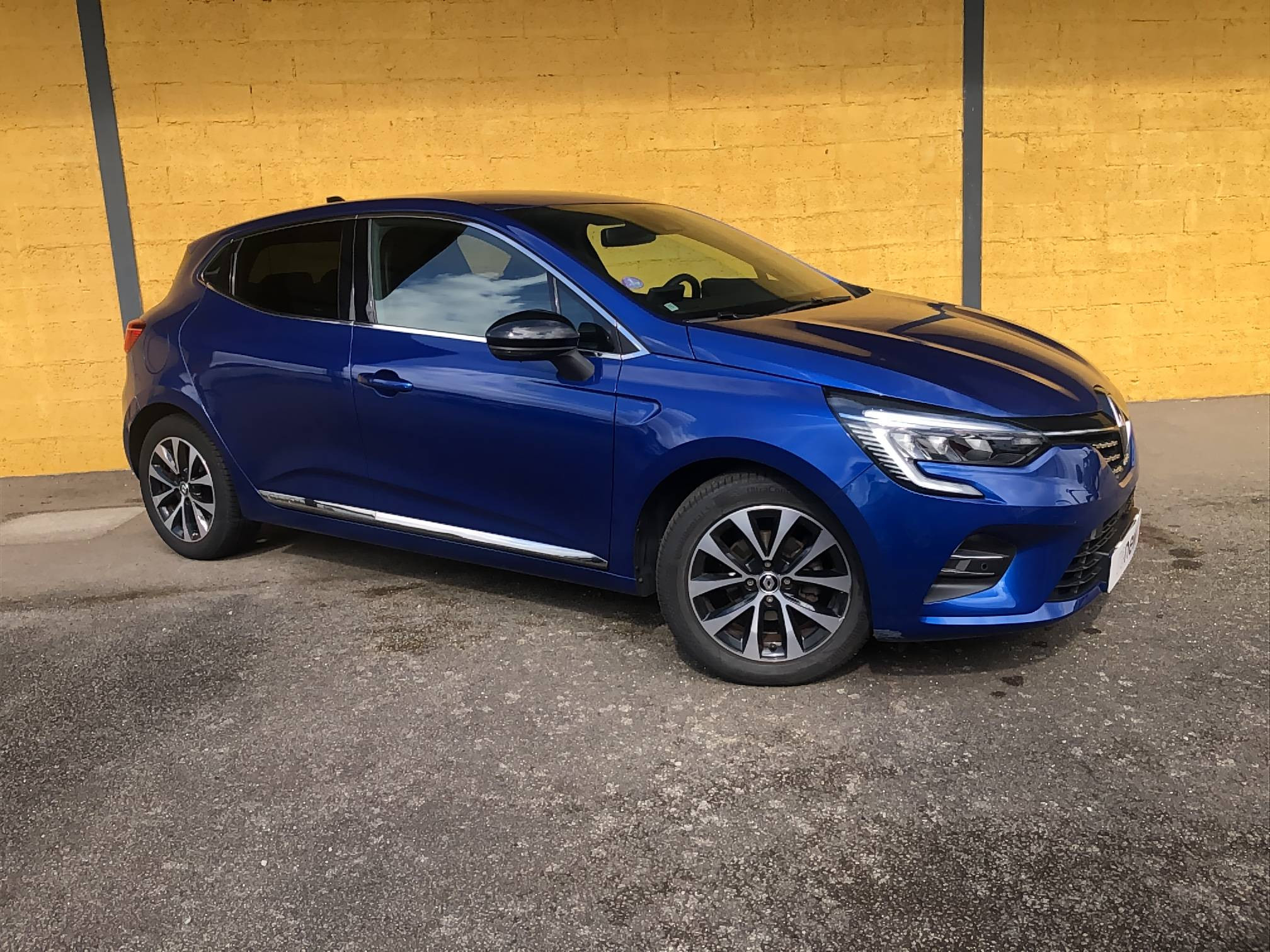 Vente en ligne Renault Clio 5 Clio TCe 90 au prix de 16 490 €